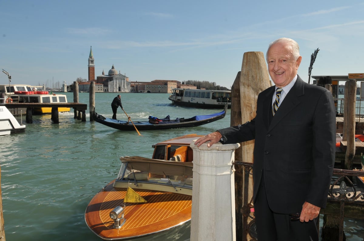 Harry's Bar in Venice to close doors as owner compares lockdown rules to those of concentration camps | London Evening Standard