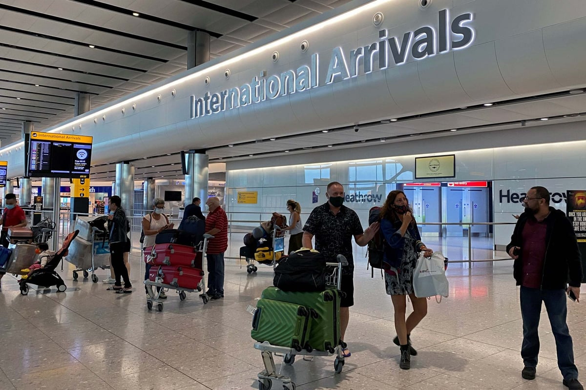 Heathrow Airport boss warns new 14-day quarantine on UK arrivals will 'kill off aviation' | London Evening Standard