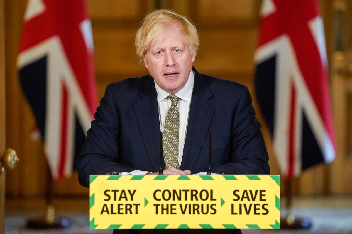 Boris Johnson defends Dominic Cummings after 'lockdown breach' as he claims top aide acted with 'integrity' | London Evening Standard