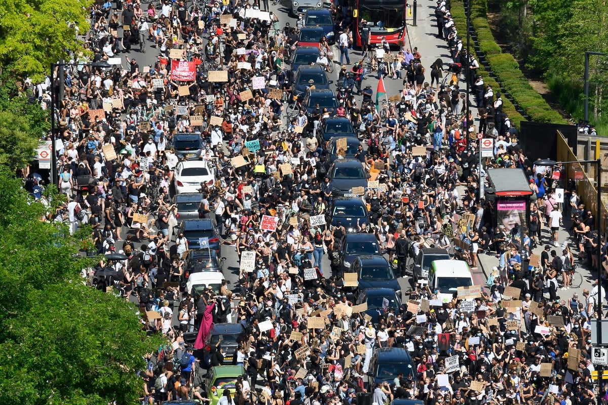 Black Lives Matter march: 23 arrested as thousands descend on London US Embassy for George Floyd protests | London Evening Standard