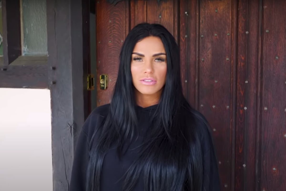 Katie Price ‘breaks both her feet’ following shocking holiday accident | London Evening Standard