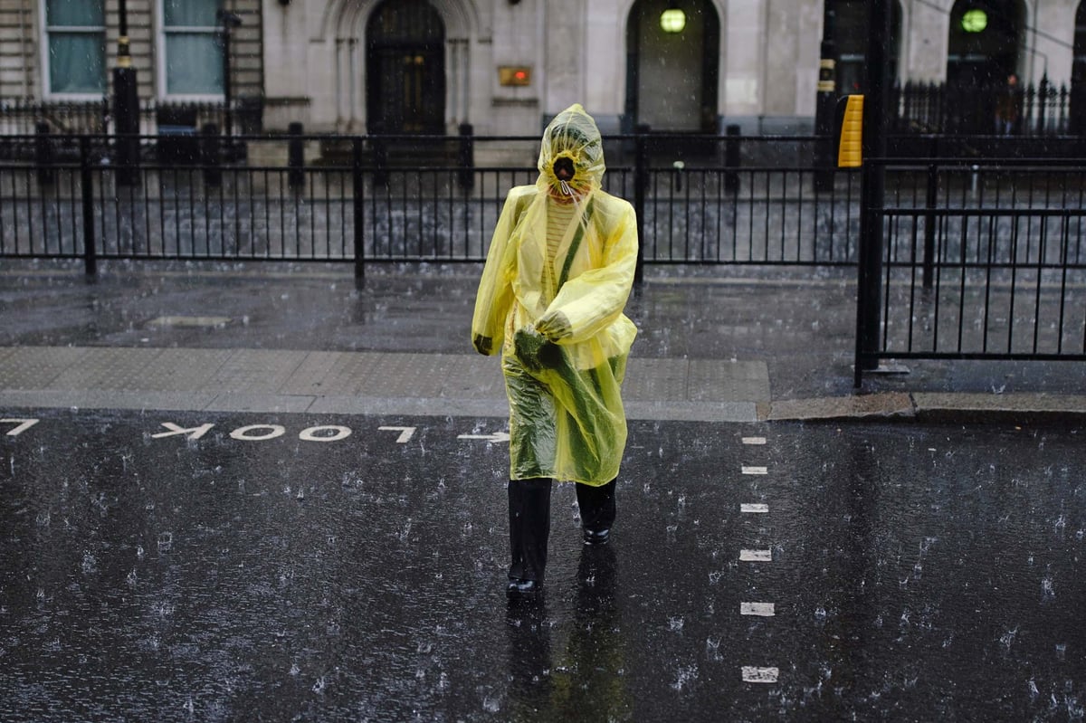 UK weather: Mini heatwave officially over as Met Office says weather to 'remain unsettled' this week with spells of heavy rain | London Evening Standard
