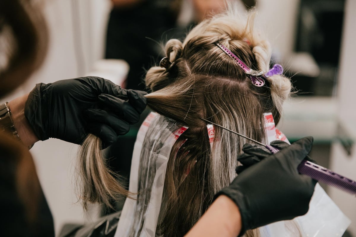 Hairdressing sector urgently seeks UK reopening guidance | London Evening Standard
