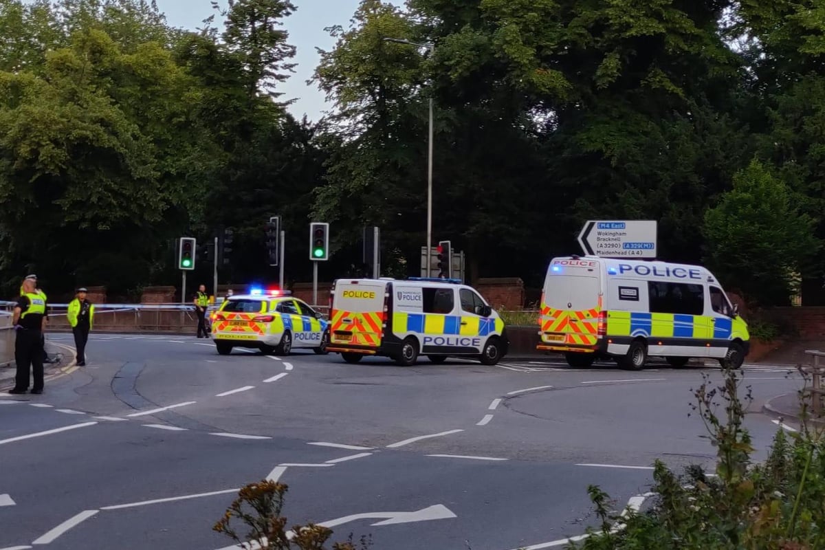 Reading stabbings: Three dead after multiple people knifed in town's historic Forbury Gardens park | London Evening Standard