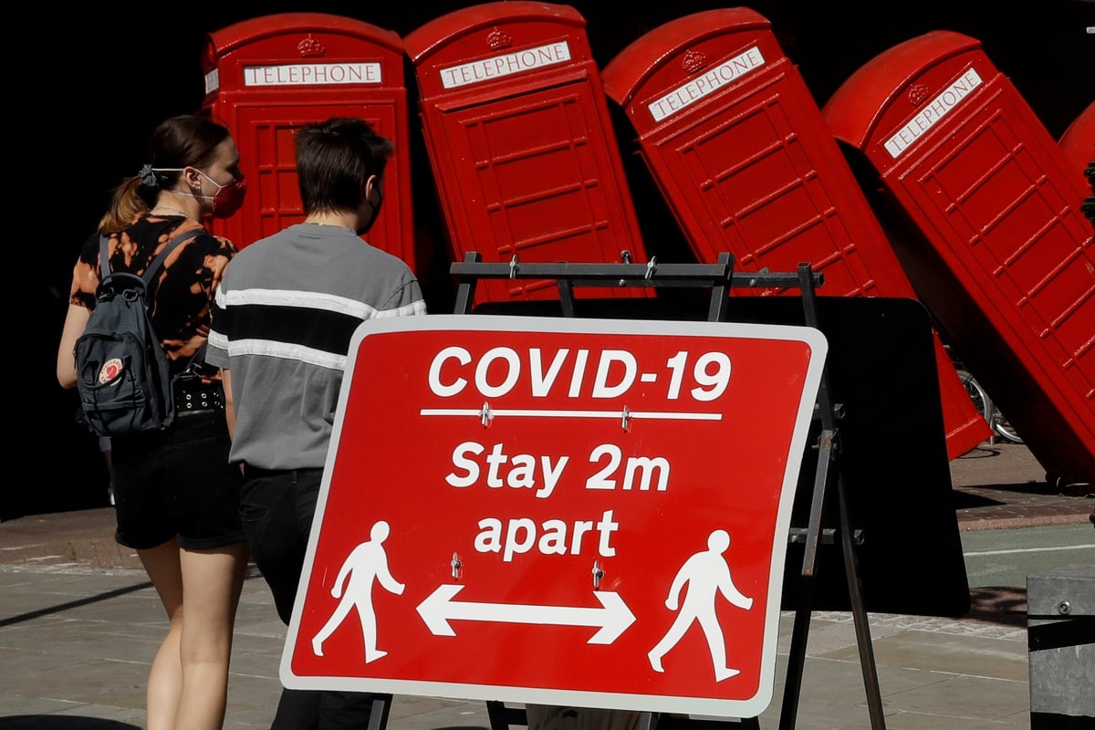 Covid-19 infections 'doubling every seven to eight days' as experts fear R rate could be 1.7 | London Evening Standard