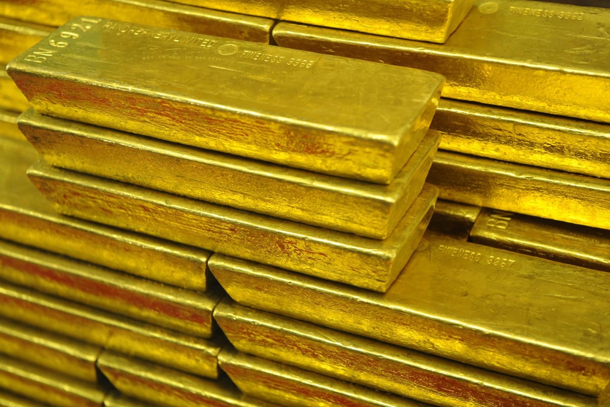 Gold surges to yet another record amid knife edge US Presidential election