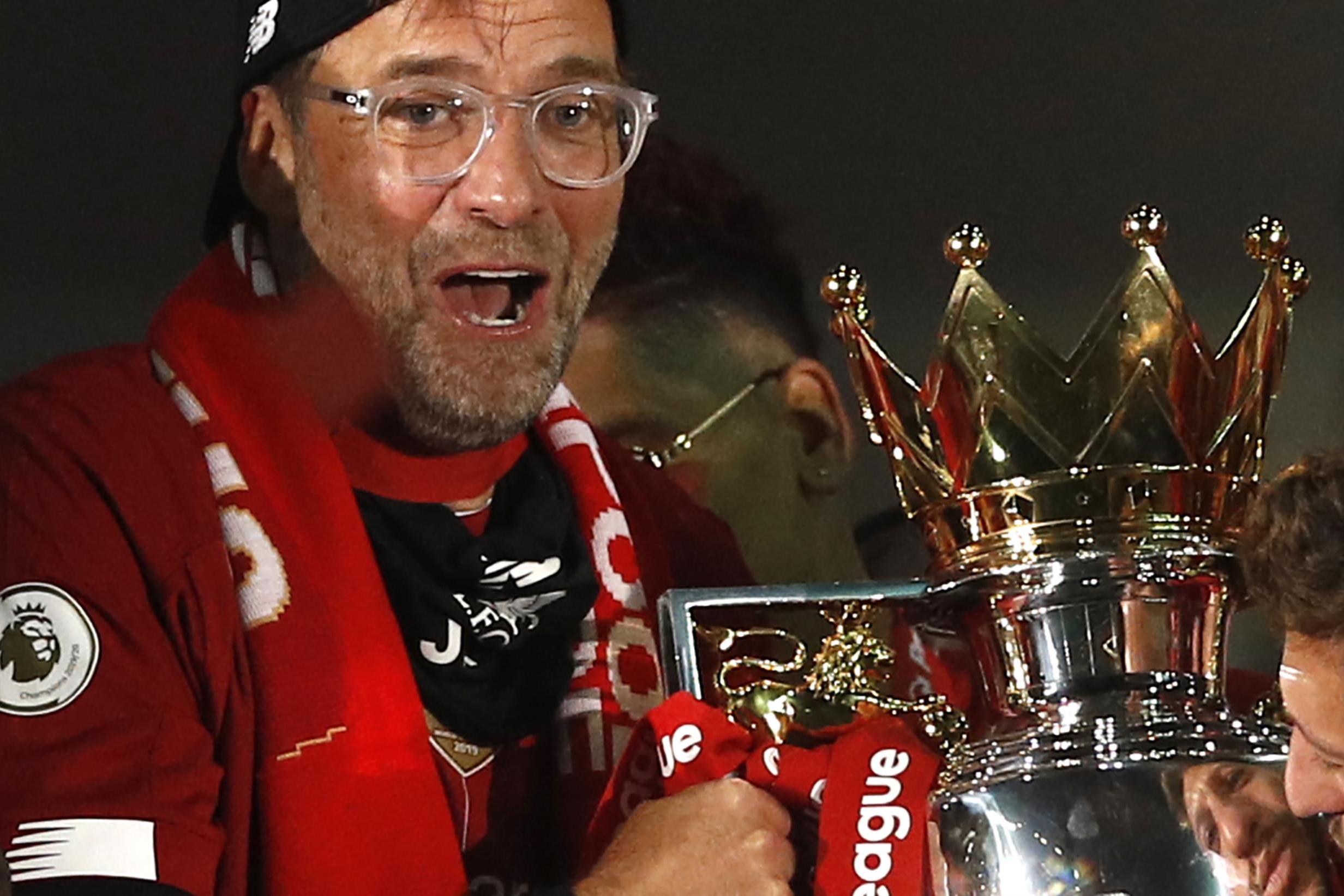 Fergie reveals 3am wake-up call from Klopp after Liverpool title win!