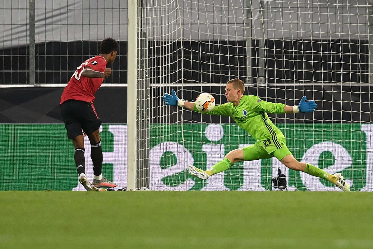 FC Copenhagen goalkeeper Karl-Johan Johnsson stars despite Man United defeat – ‘The best game of his life!’ | London Evening Standard