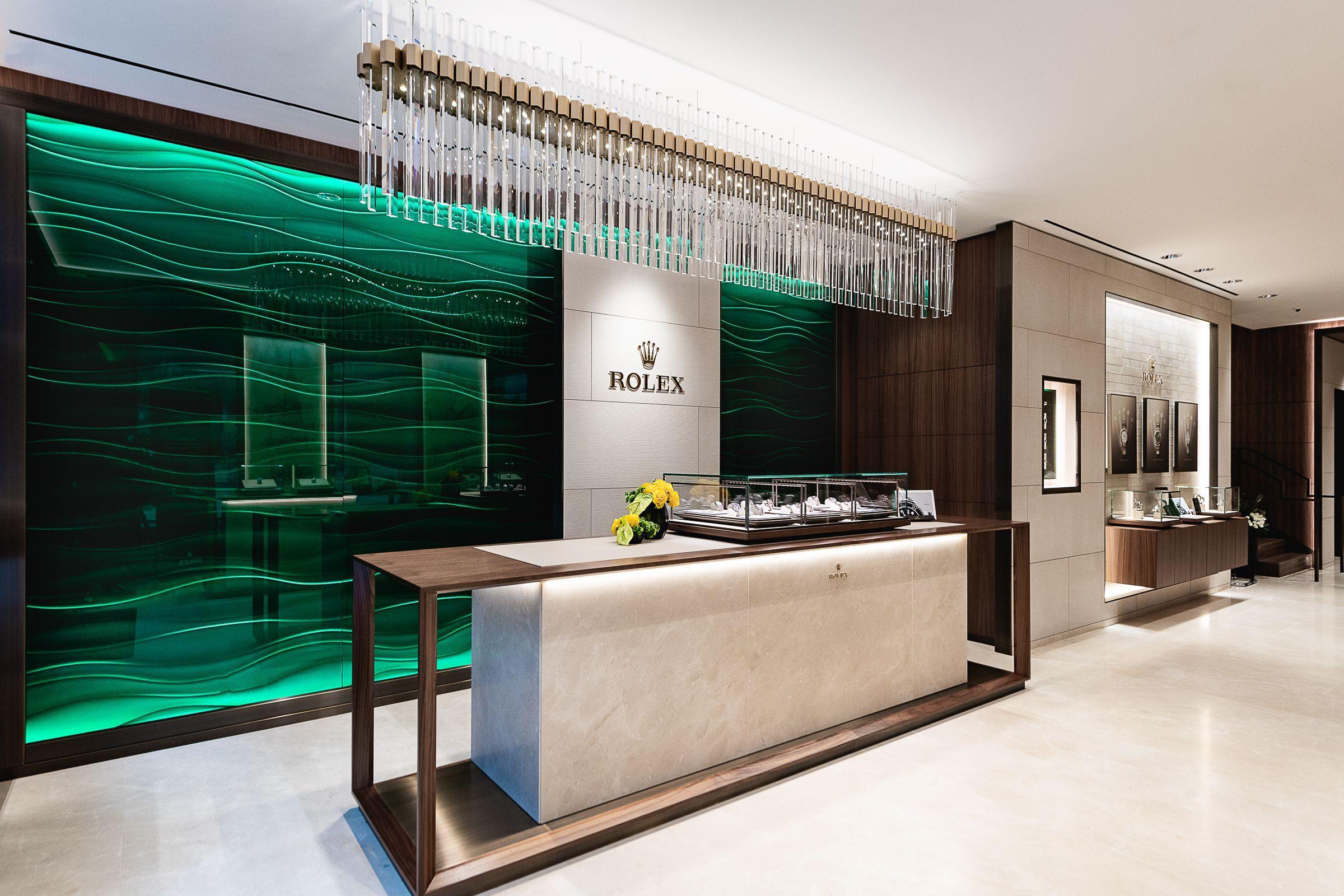 Watches of Switzerland returns to sales growth as shops reopen