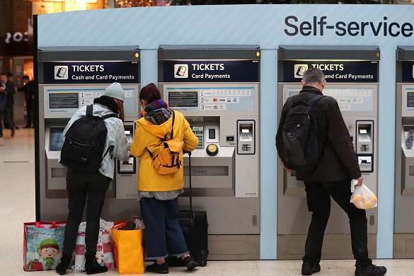 Rail fares set to rise by 1.6% in 2021 despite passenger slump emptying London during lockdown | London Evening Standard