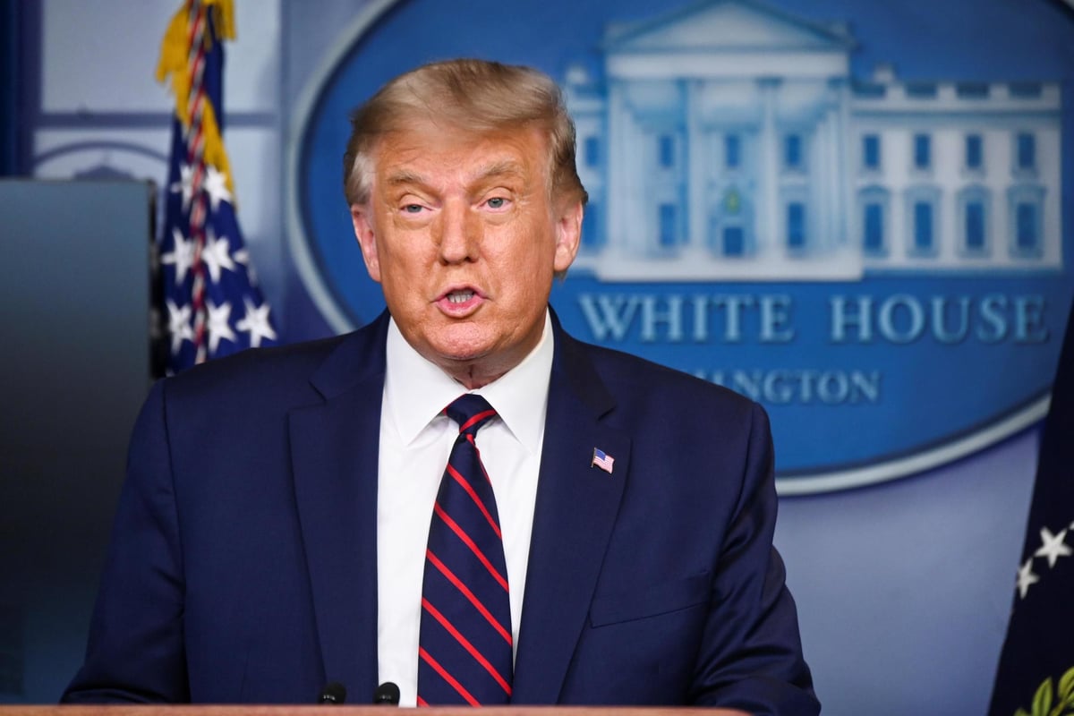 Donald Trump announces emergency use of plasma treatment for coronavirus patients | London Evening Standard