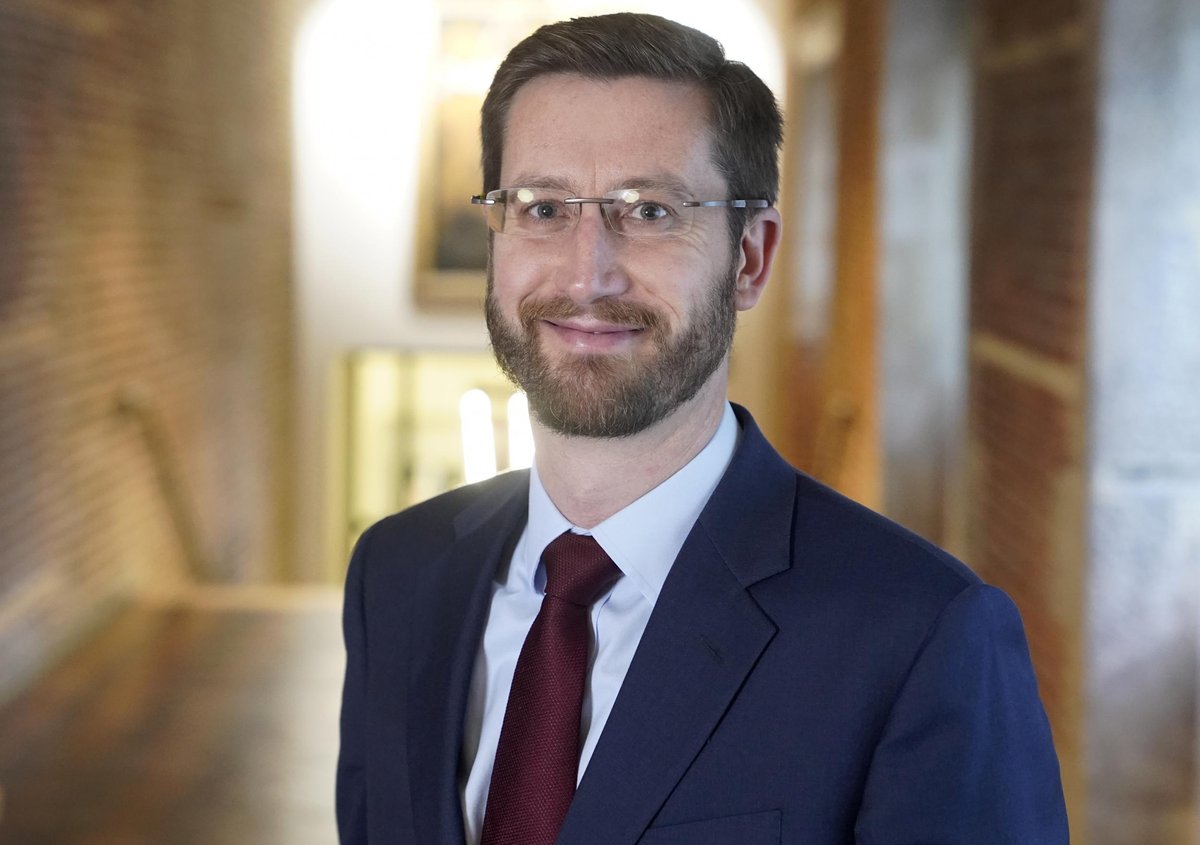 Prince William’s former private secretary Simon Case 'honoured' to become UK’s top civil servant | London Evening Standard