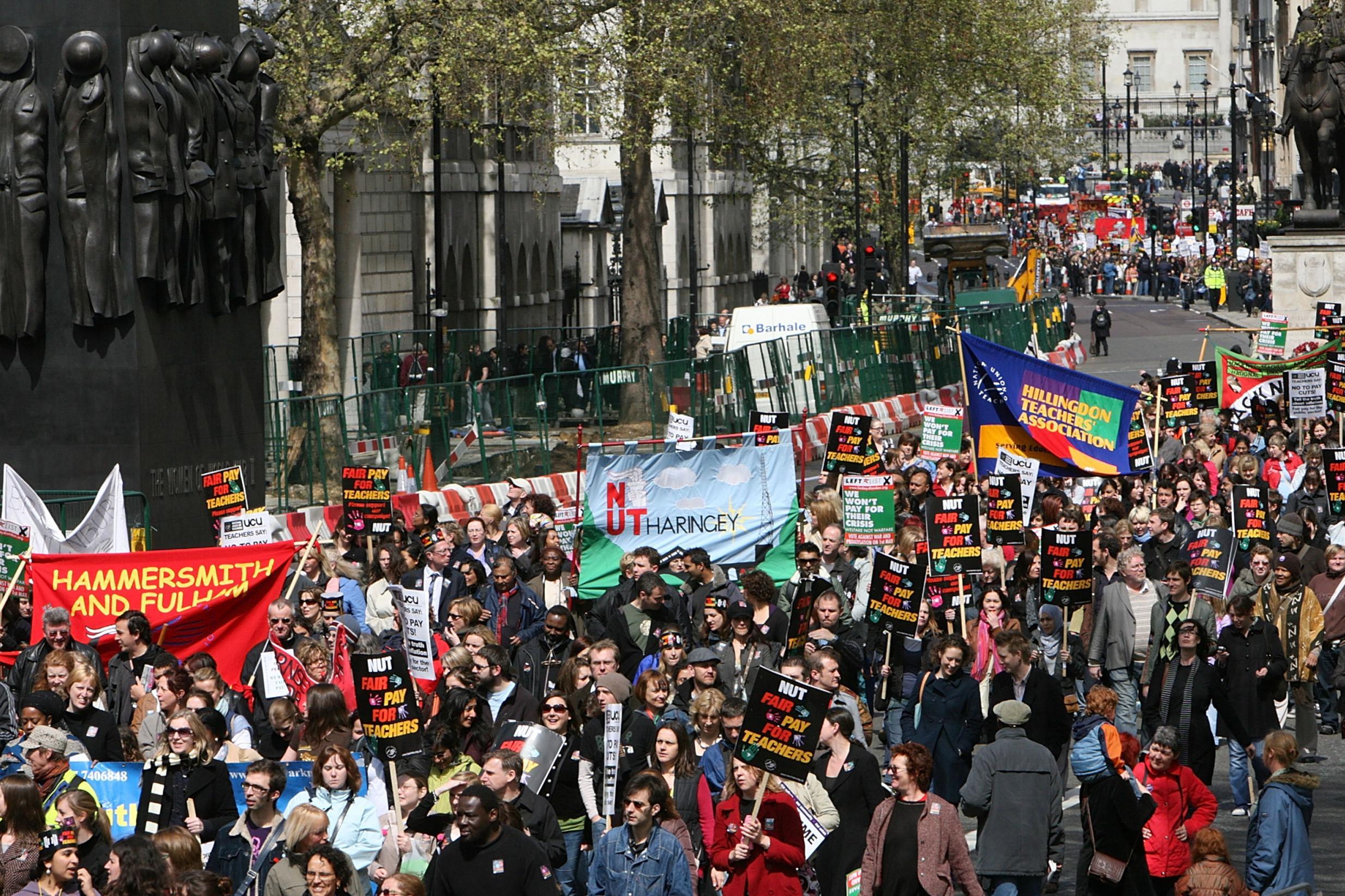 Strike action possible over planned office return for civil servants