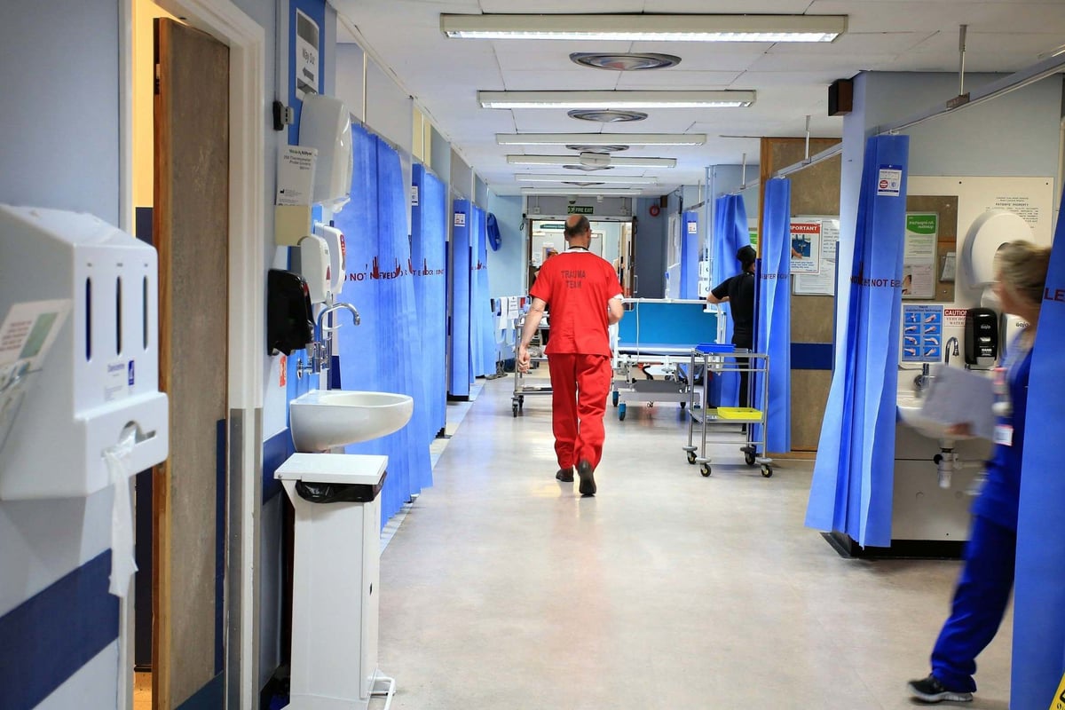 Some hospitals in England won't take coronavirus patients under new plans to keep up usual care | London Evening Standard