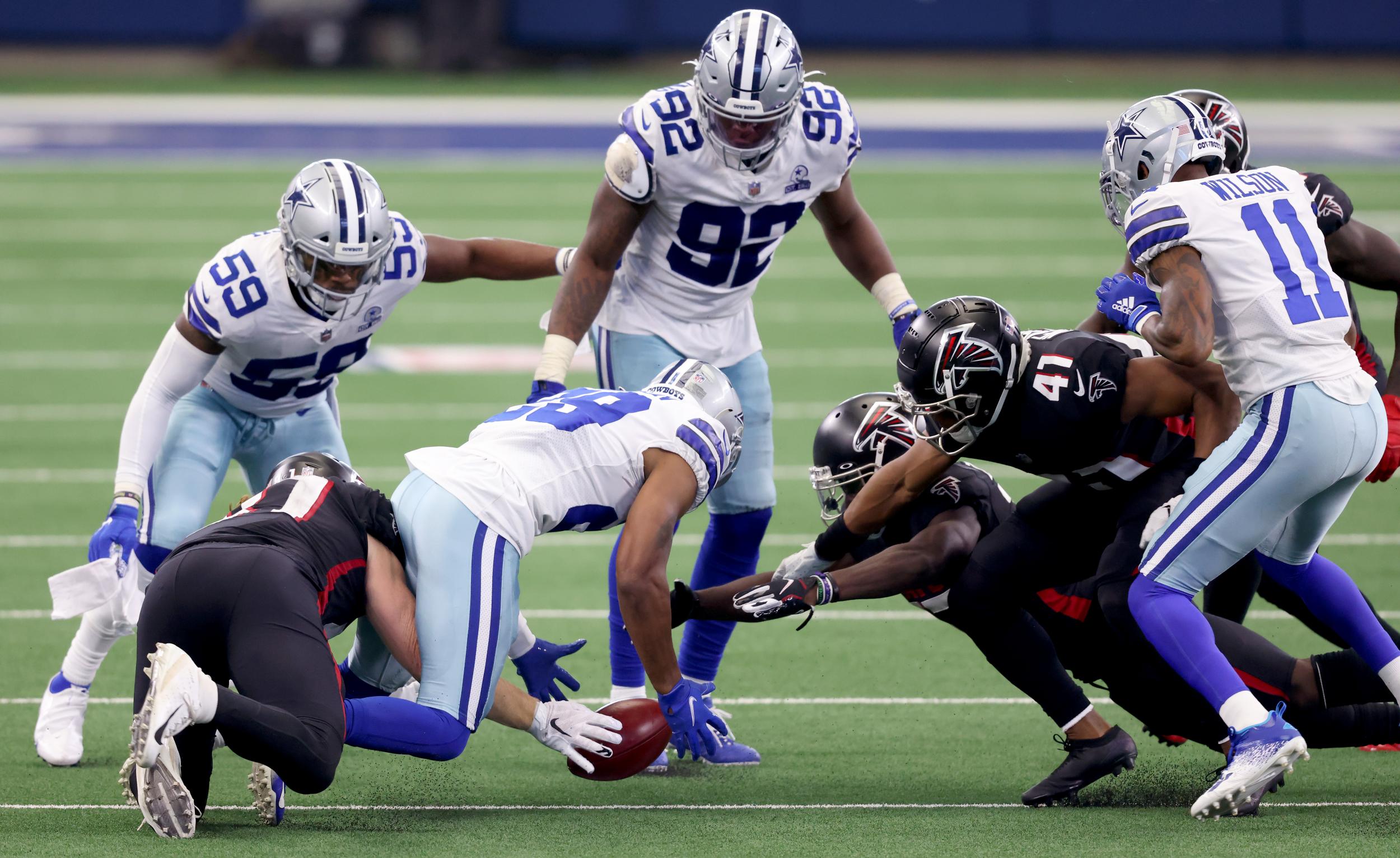 The NFL Wrap: Cowboys comeback on brutal weekend of injuries