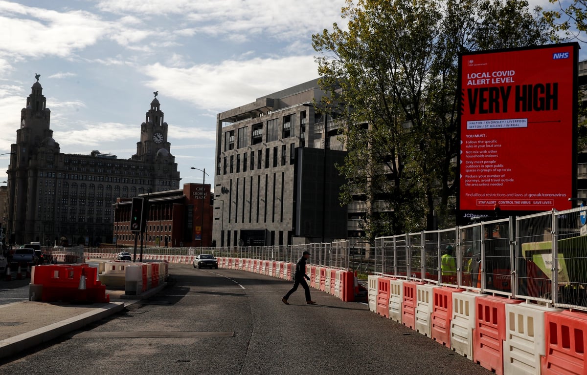 Liverpool gyms to reopen under Tier 3 measures after more than 350,000 sign petition, mayor Steve Rotherham says | London Evening Standard