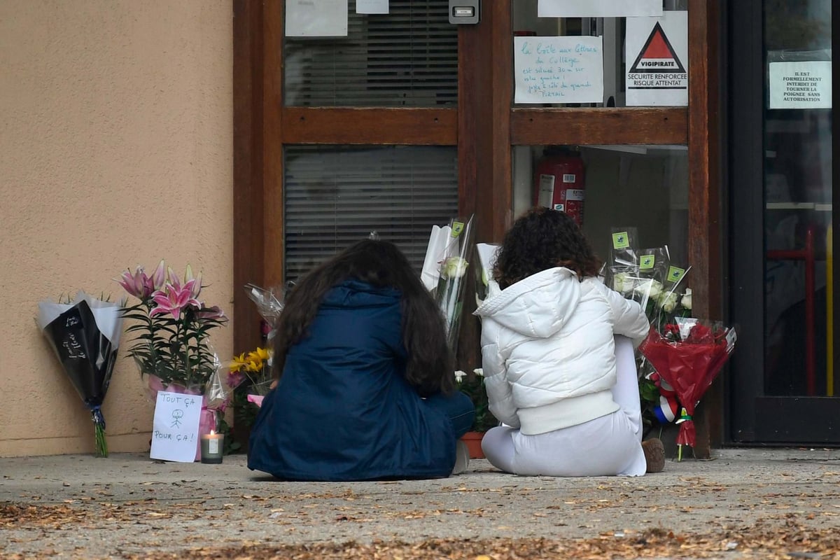 France terror attack: Chechen teen ‘asked pupils to point out victim’ before beheading teacher | London Evening Standard