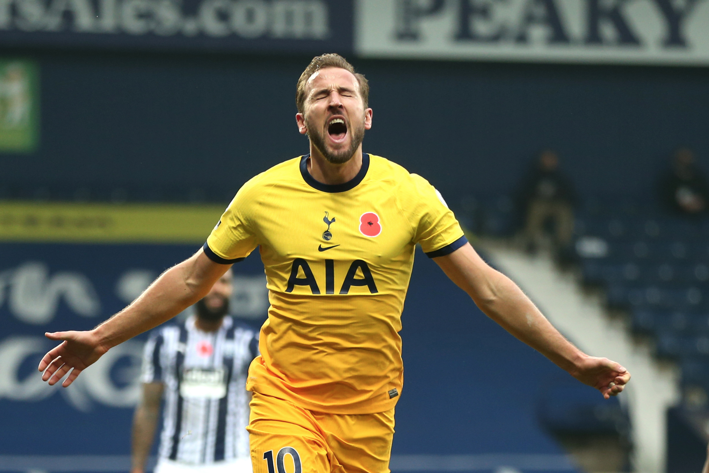 West Brom 0-1 Tottenham: Kane’s 150th PL goal sends Spurs top