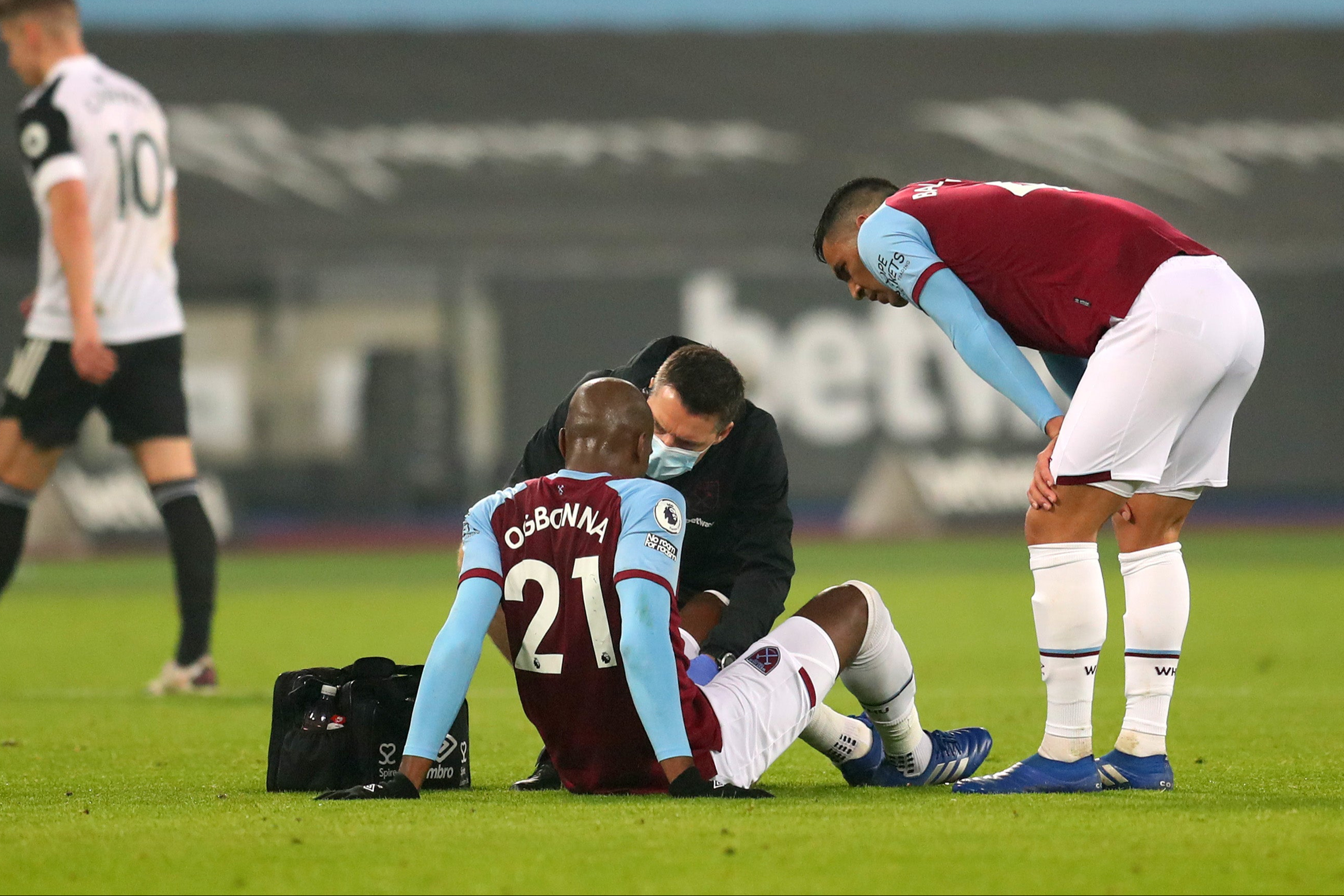 West Ham hopeful over Ogbonna injury 