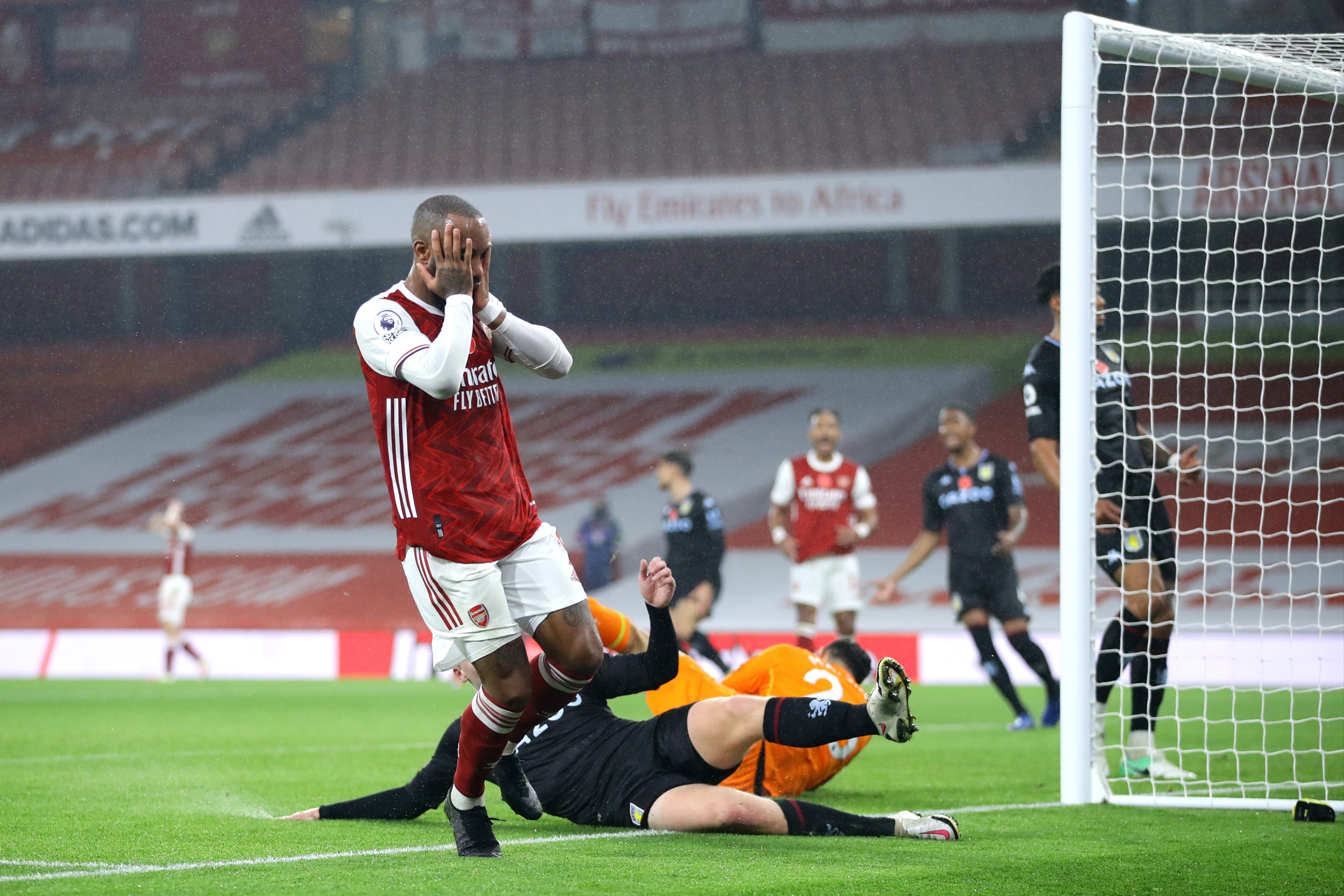 Arsenal player ratings vs Aston Villa: Willian, Lacazette struggle 