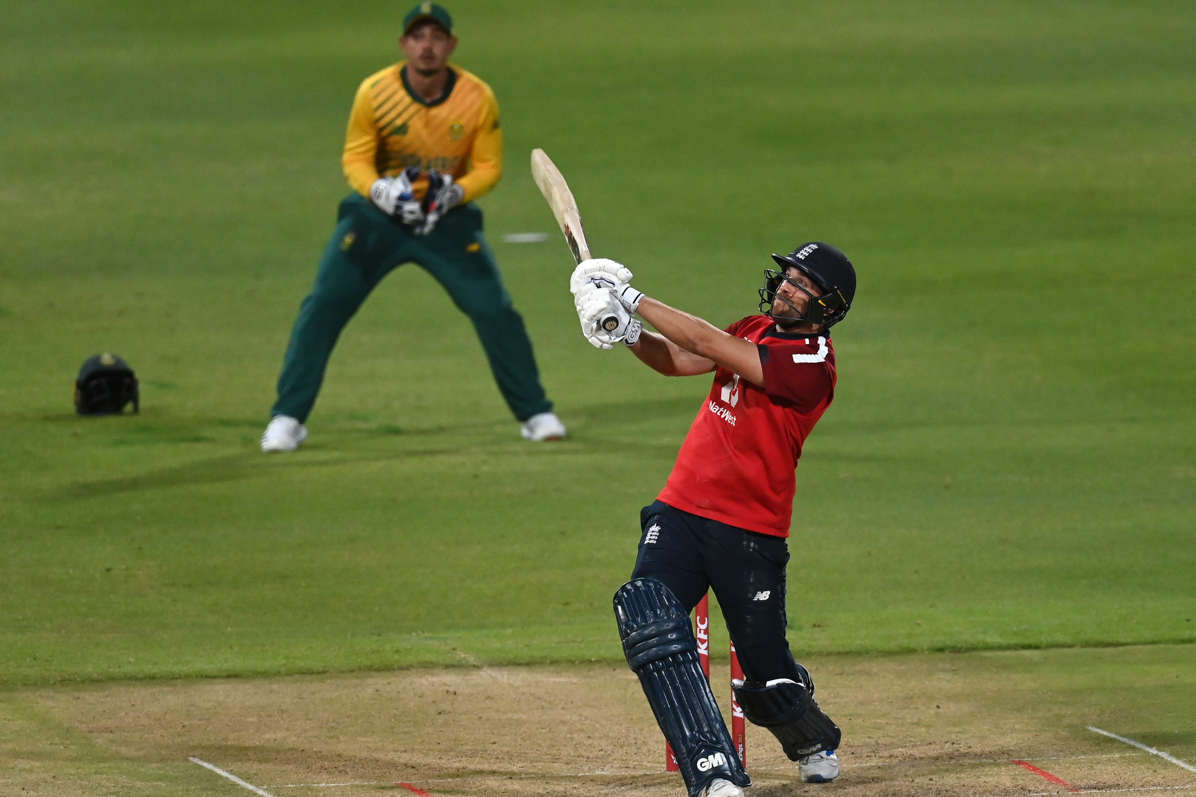 Buttler and Malan take England to T20 series whitewash of South Africa