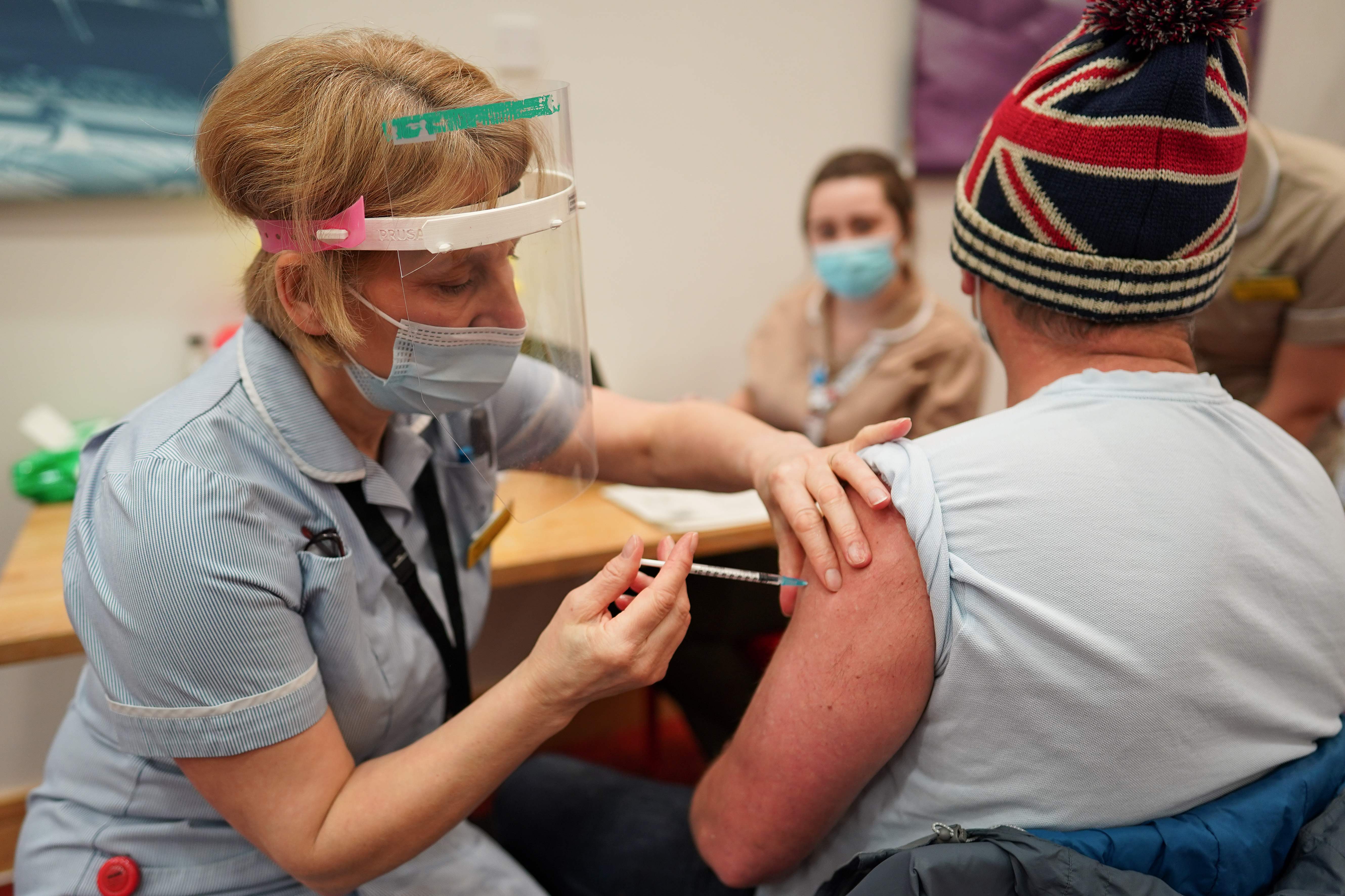 BRITAIN-HEALTH-VIRUS-VACCINES