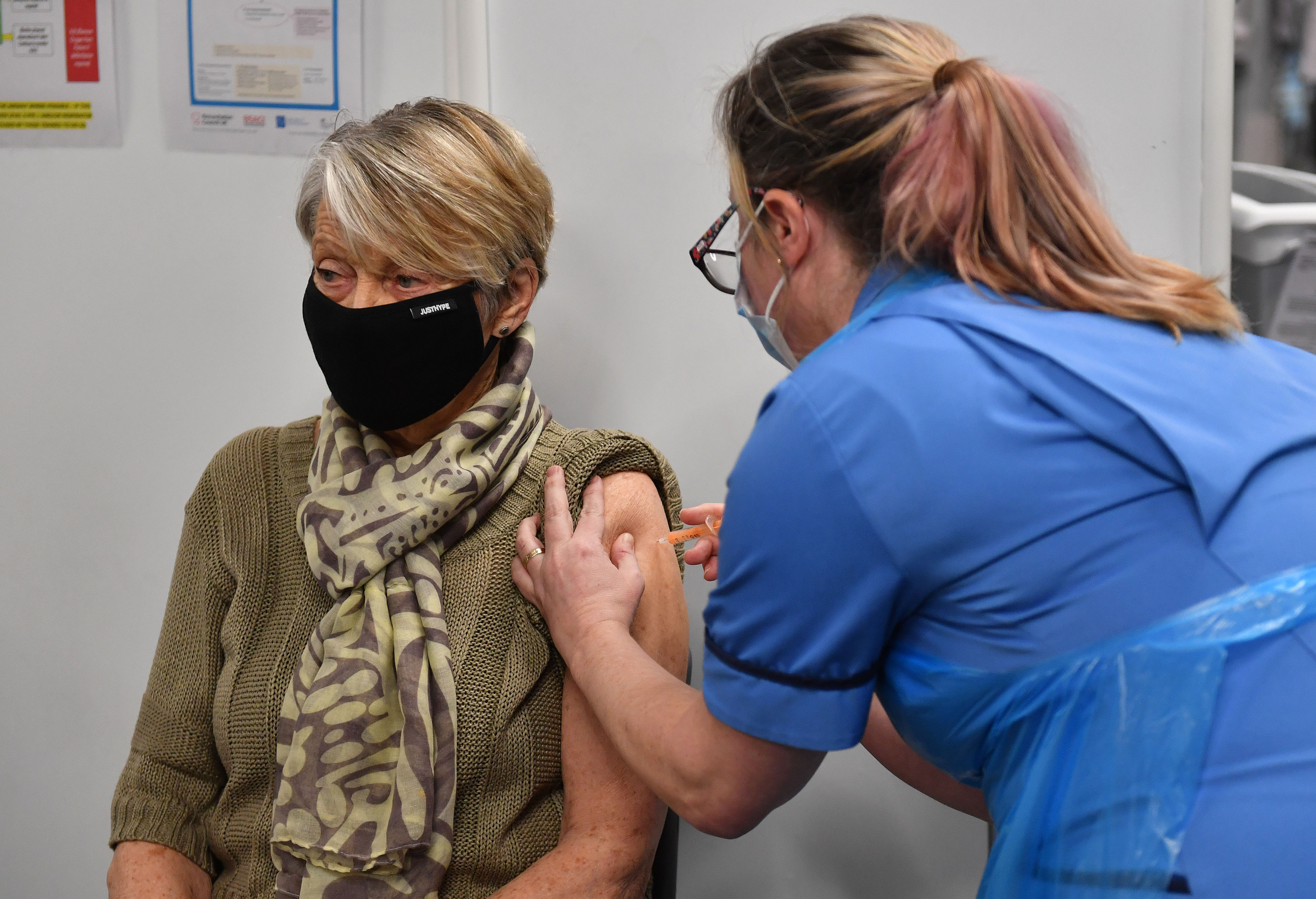 BRITAIN-HEALTH-VIRUS-VACCINE