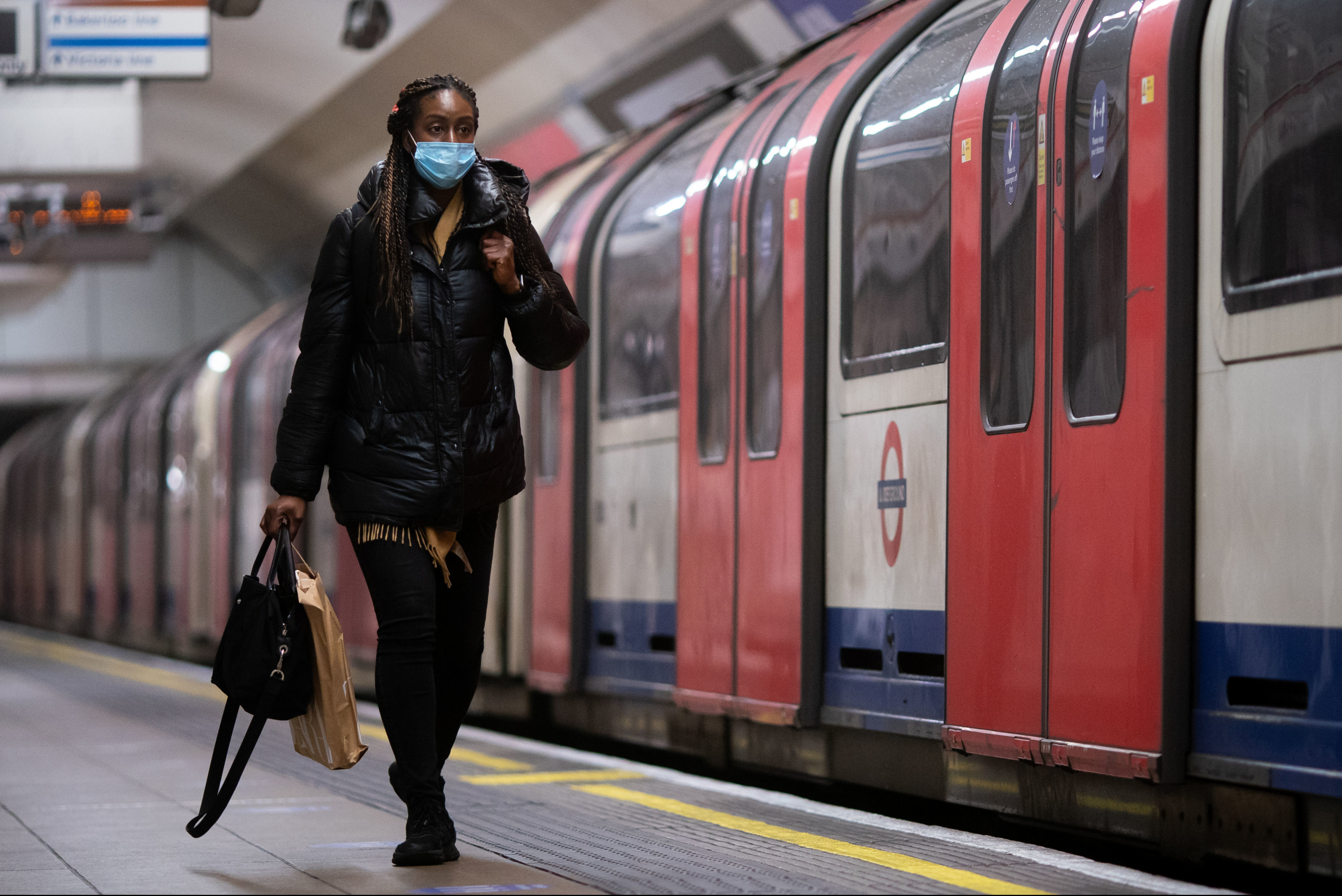 30% of Londoners ‘have already had Covid’ as PM to lead 5pm briefing