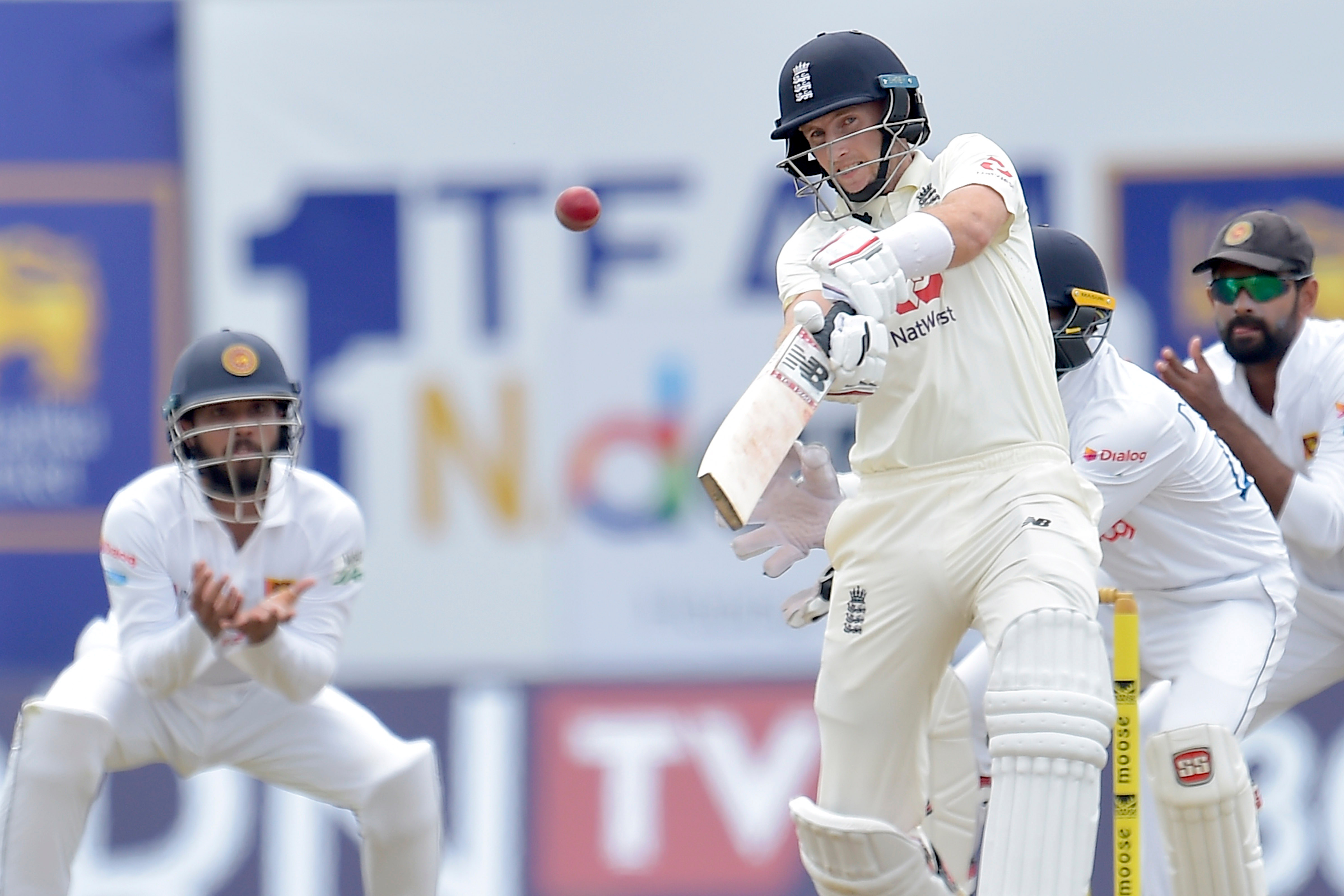 Joe Root heading for century as England build on lead over Sri Lanka