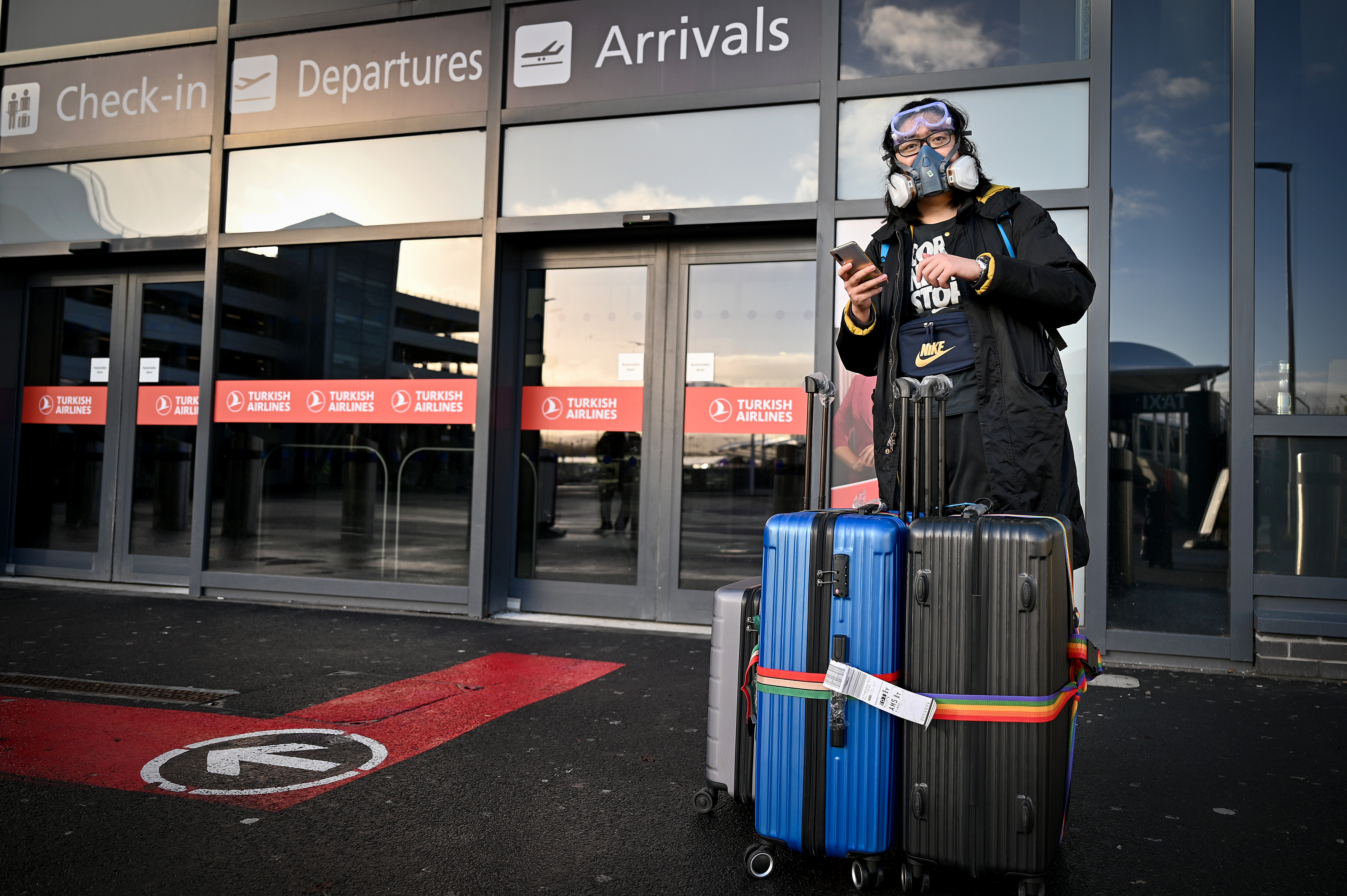 Hotel quarantine plan for UK arrivals ‘to be discussed on Monday’