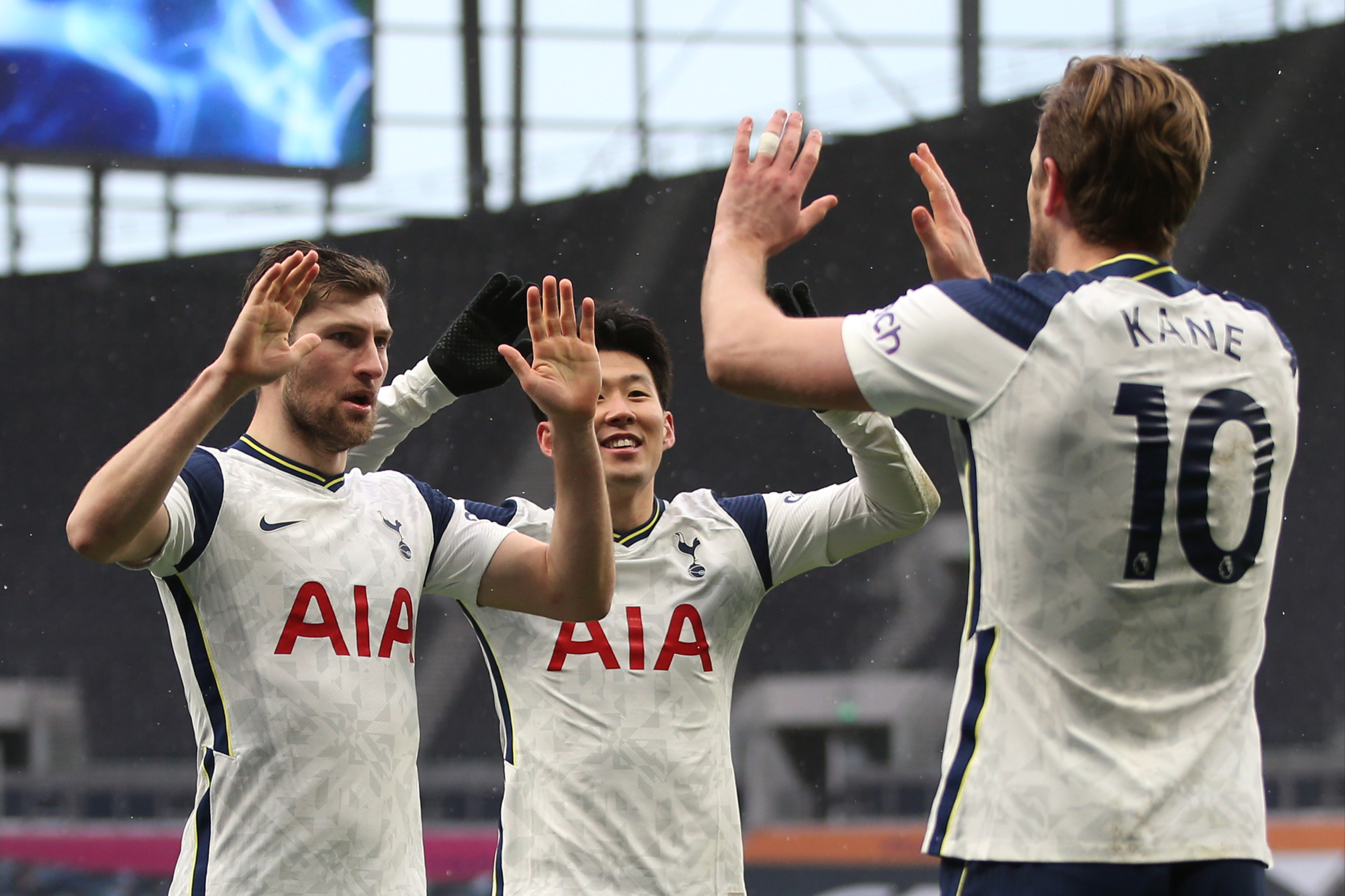 Tottenham player ratings vs West Brom: Kane stars on return, Hojbjerg, Davies impress
