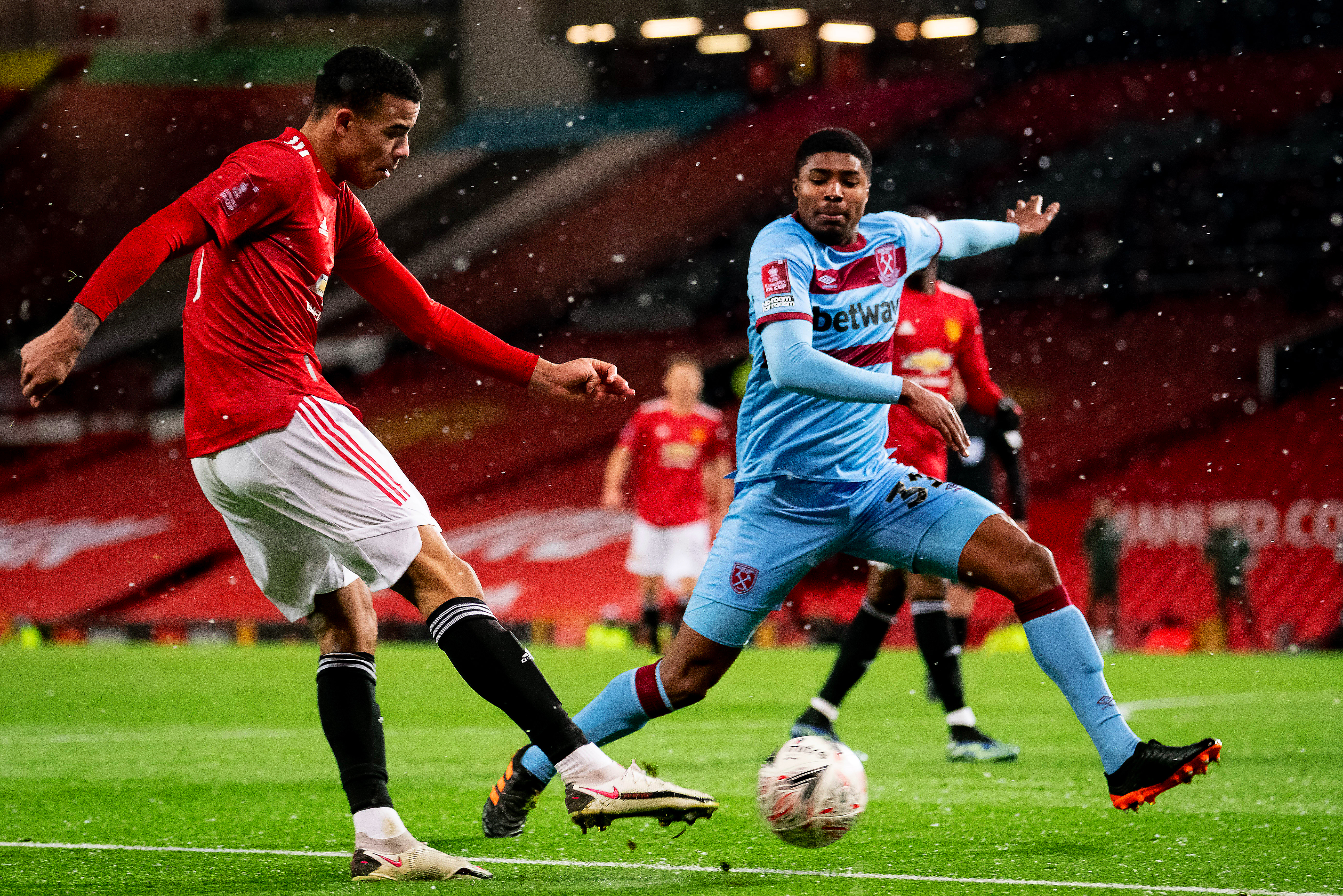 West Ham player ratings vs Man United: Ben Johnson impresses, Mipo Odubeko struggles to make an impact