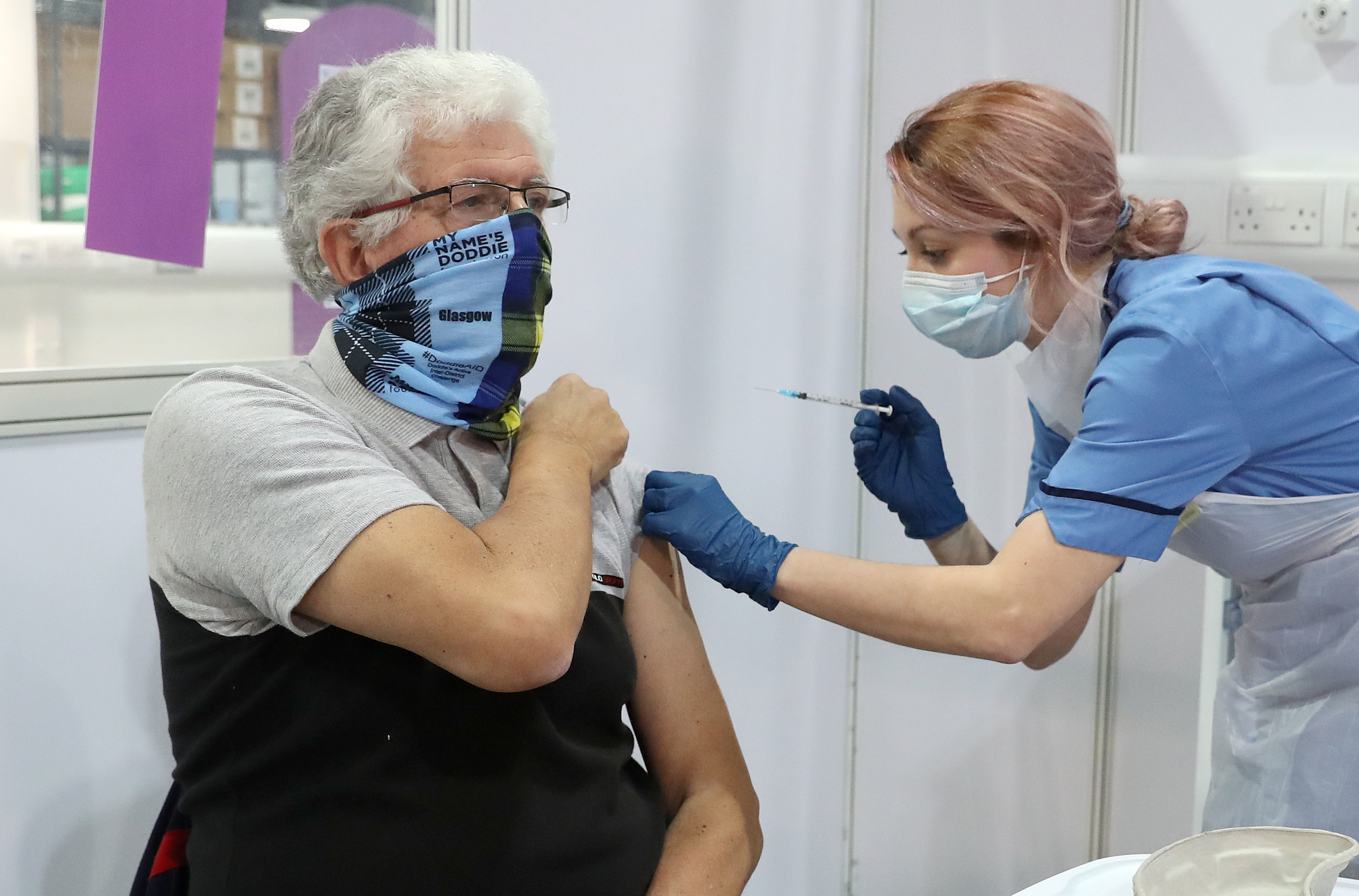 Over 65s in England to be offered Covid-19 vaccine