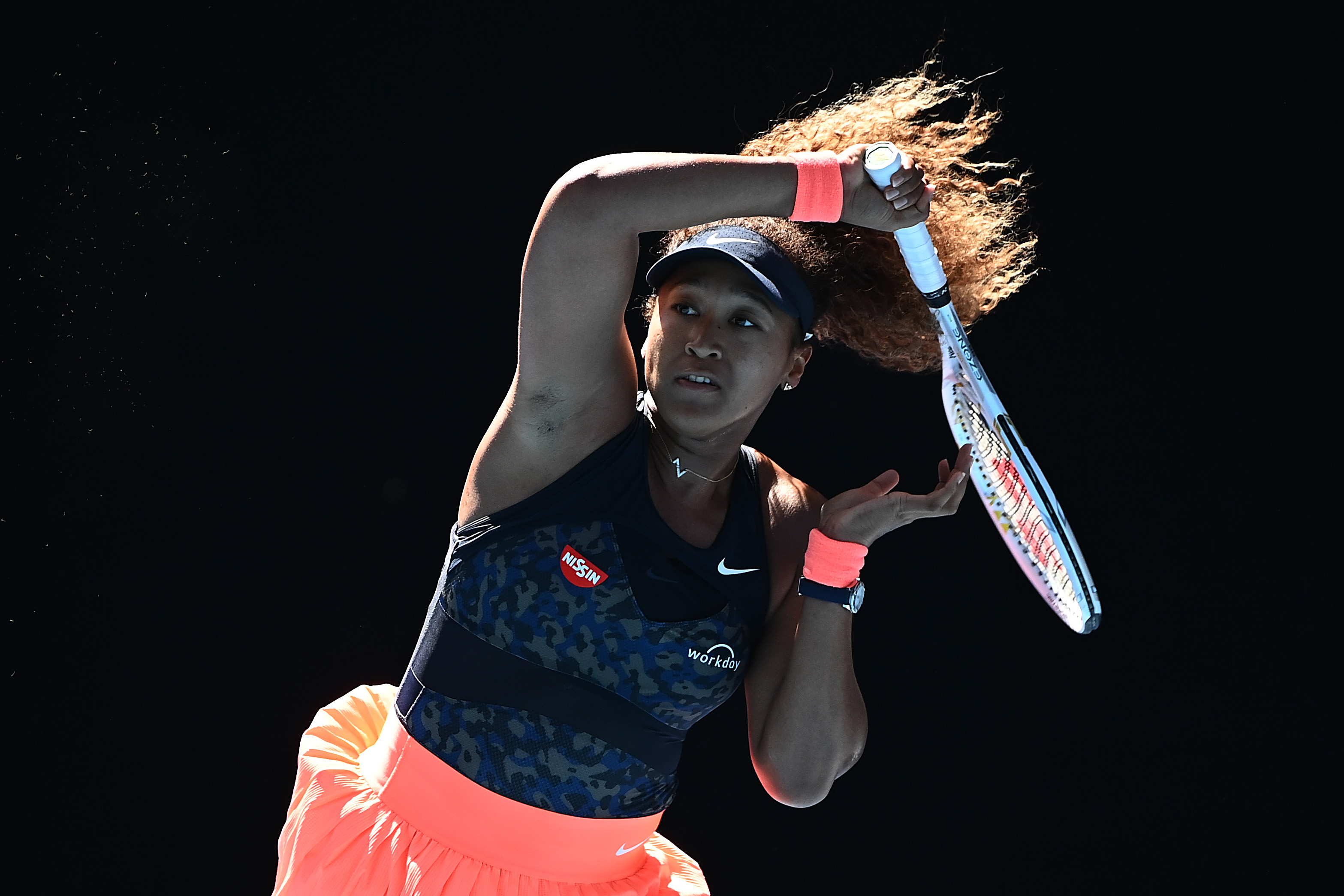 Serena Williams misses out on Grand Slam record as Naomi Osaka wins in straight sets