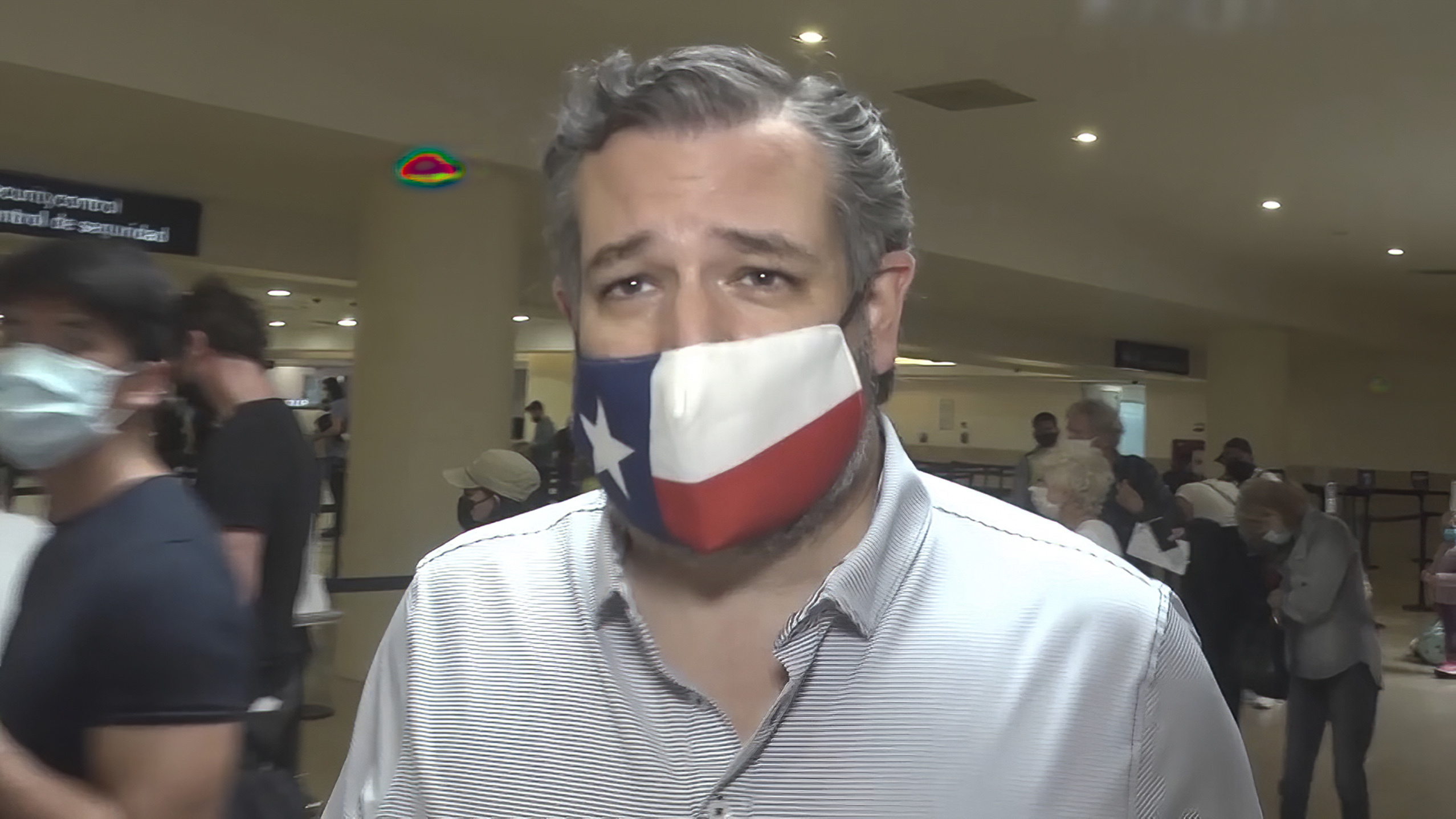 Ted Cruz says Cancun trip was a ‘mistake’ as he returns home to Texas to face storm