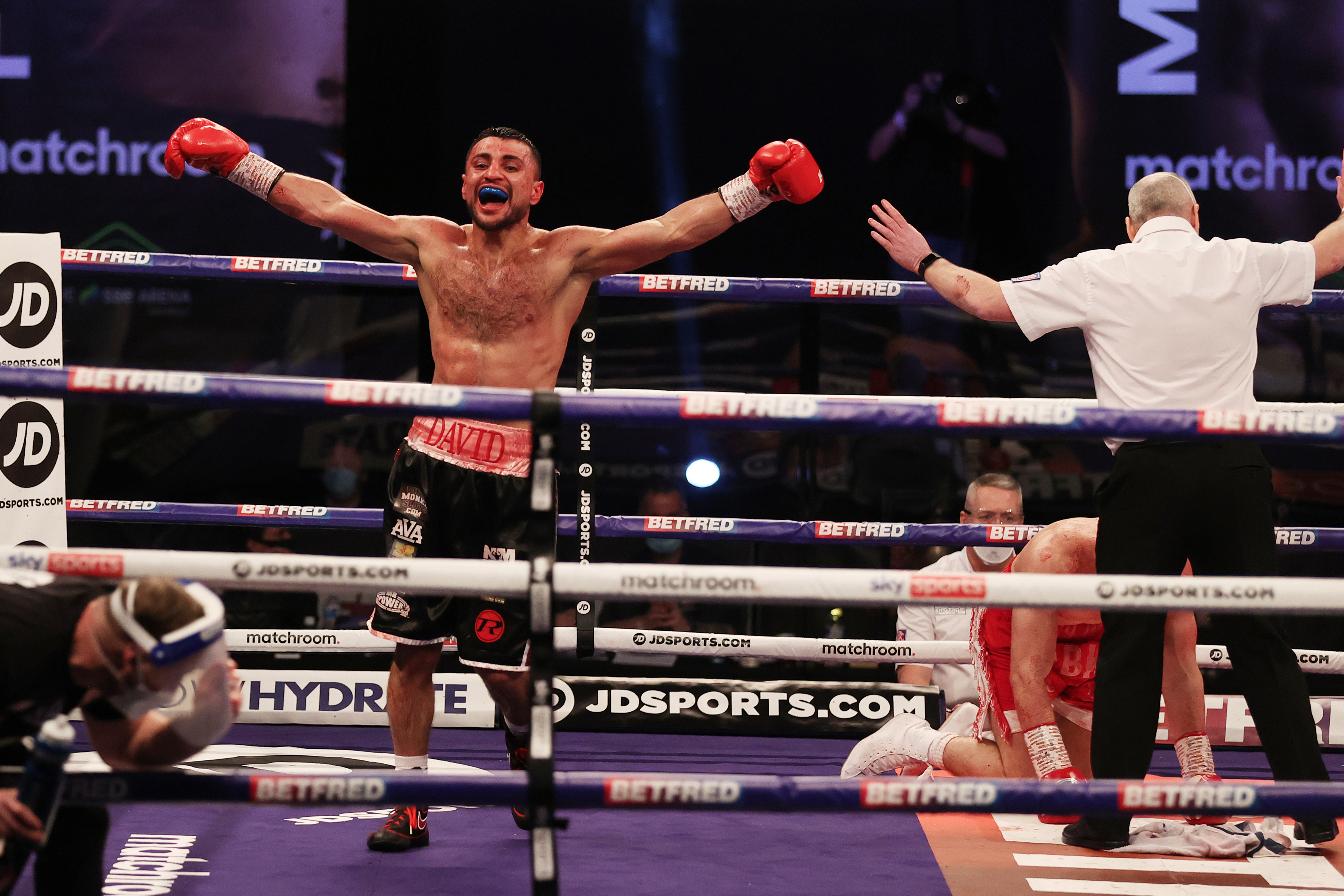 Josh Kelly beaten by David Avanesyan as European welterweight title bid fails
