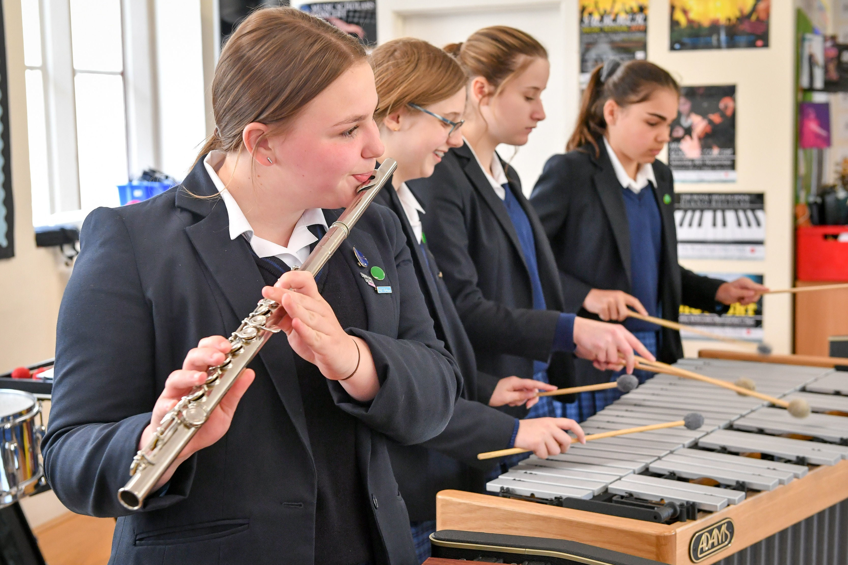 Summer lessons for pupils as part of £700m school catch-up scheme