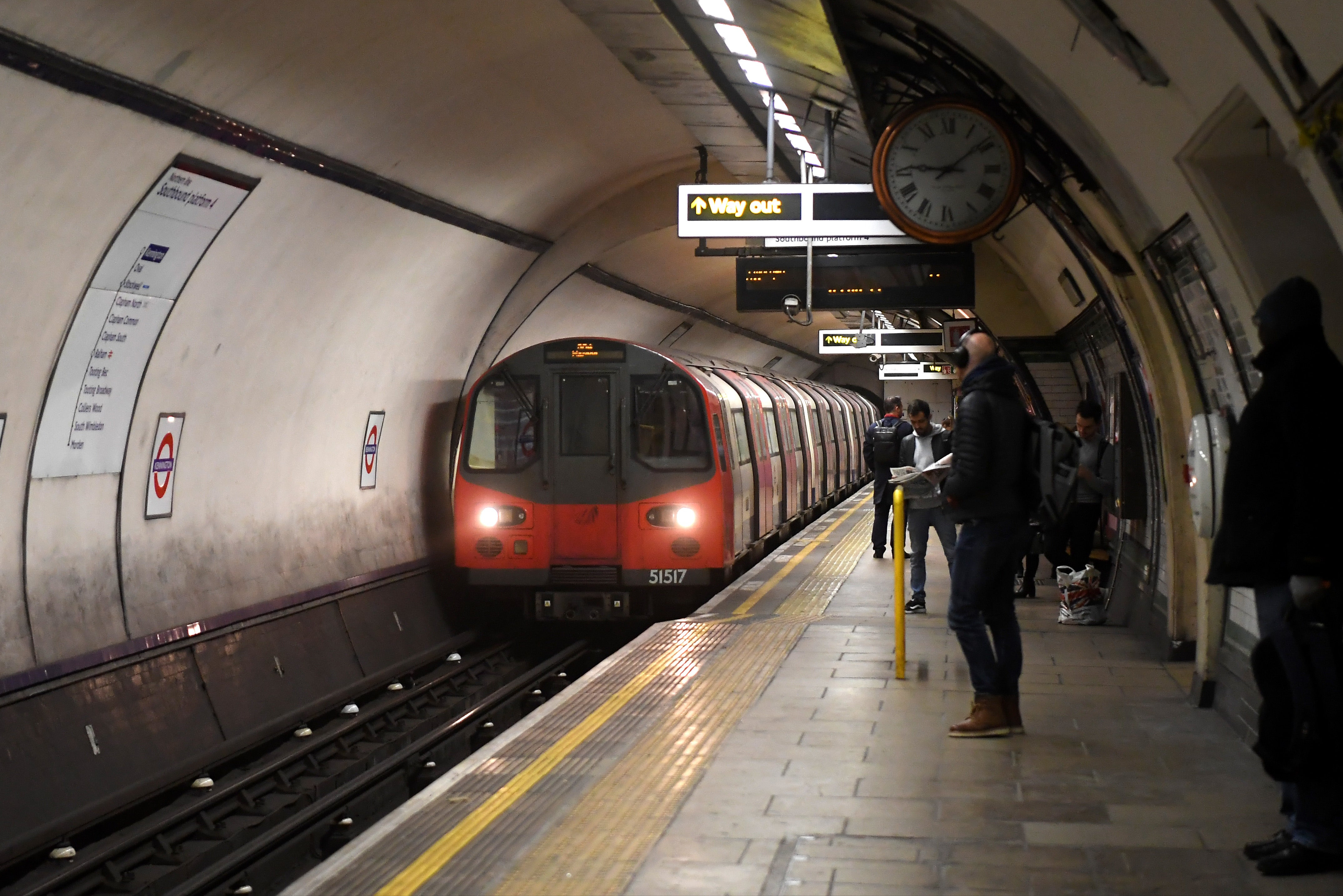Tube misery: commuters wait up to 41 minutes for Northern line trains