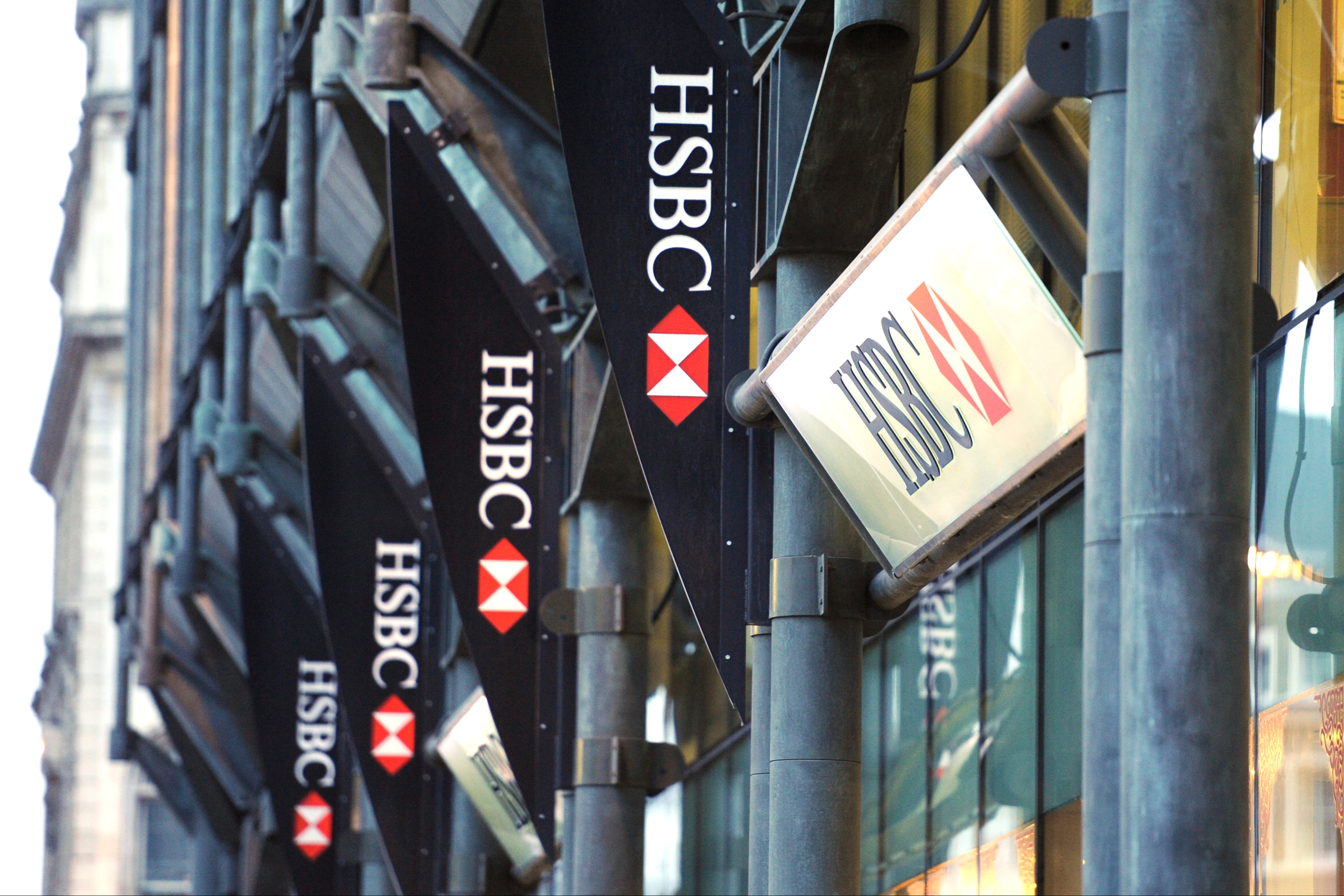 HSBC commits to London - and bringing staff back to its Canary Wharf HQ