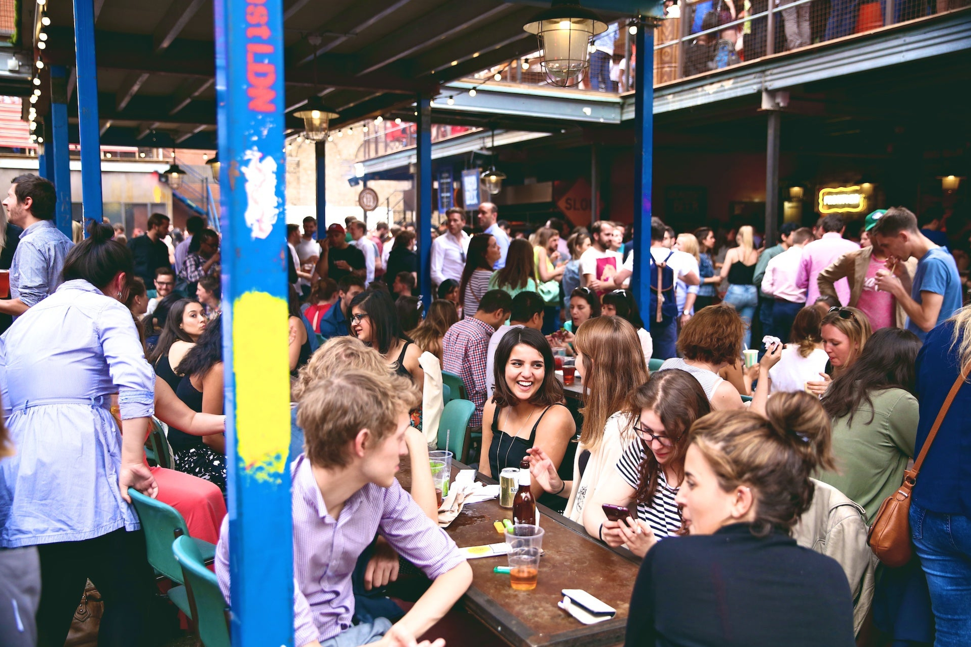 Give help to bars and restaurants – or they’ll shut, banks warned