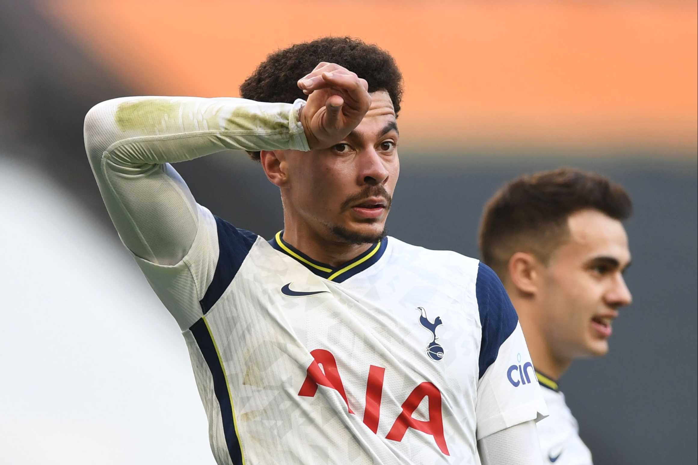 Dele Alli ‘totally deflated’ on Tottenham bench and must not be left to rot, warns Peter Crouch