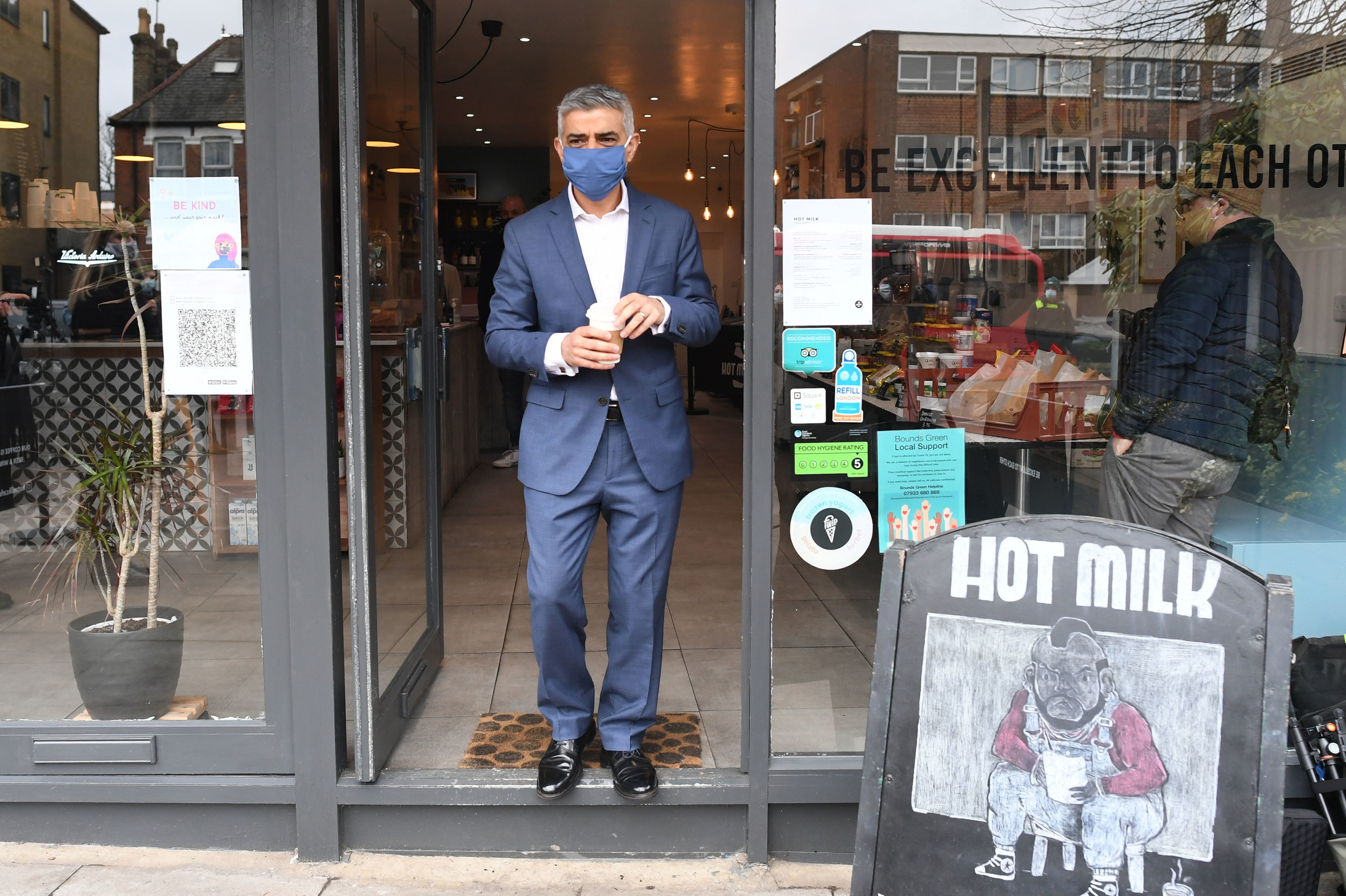 London Mayoral campaign: Sadiq Khan forced to hole-up inside coffee shop after protesters turn up at launch