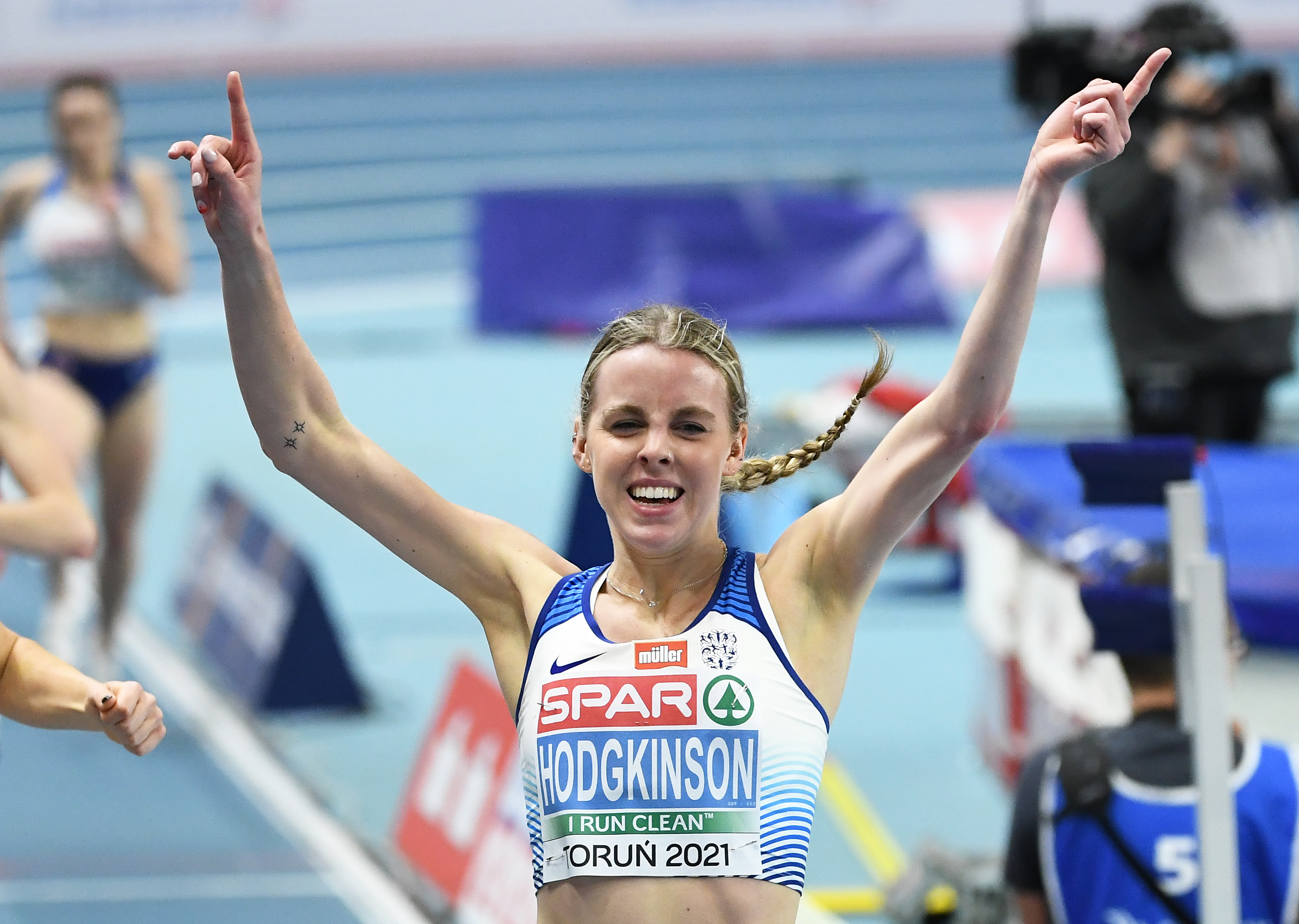 Keely Hodgkinson downplays talk of Kelly Holmes’ British record after European Indoor gold