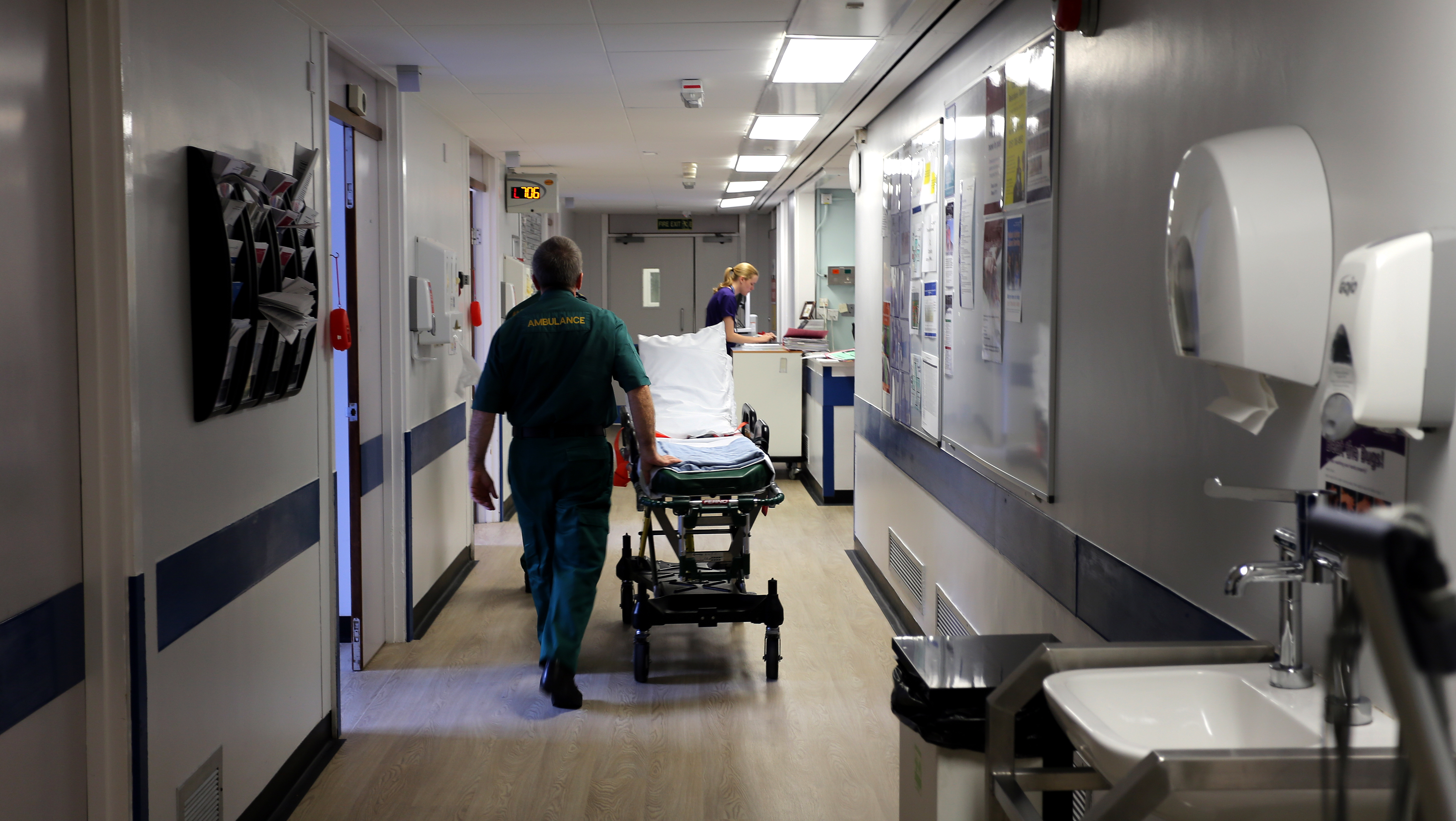 Surgeons calls for hubs to help cut mammoth waiting lists after Covid