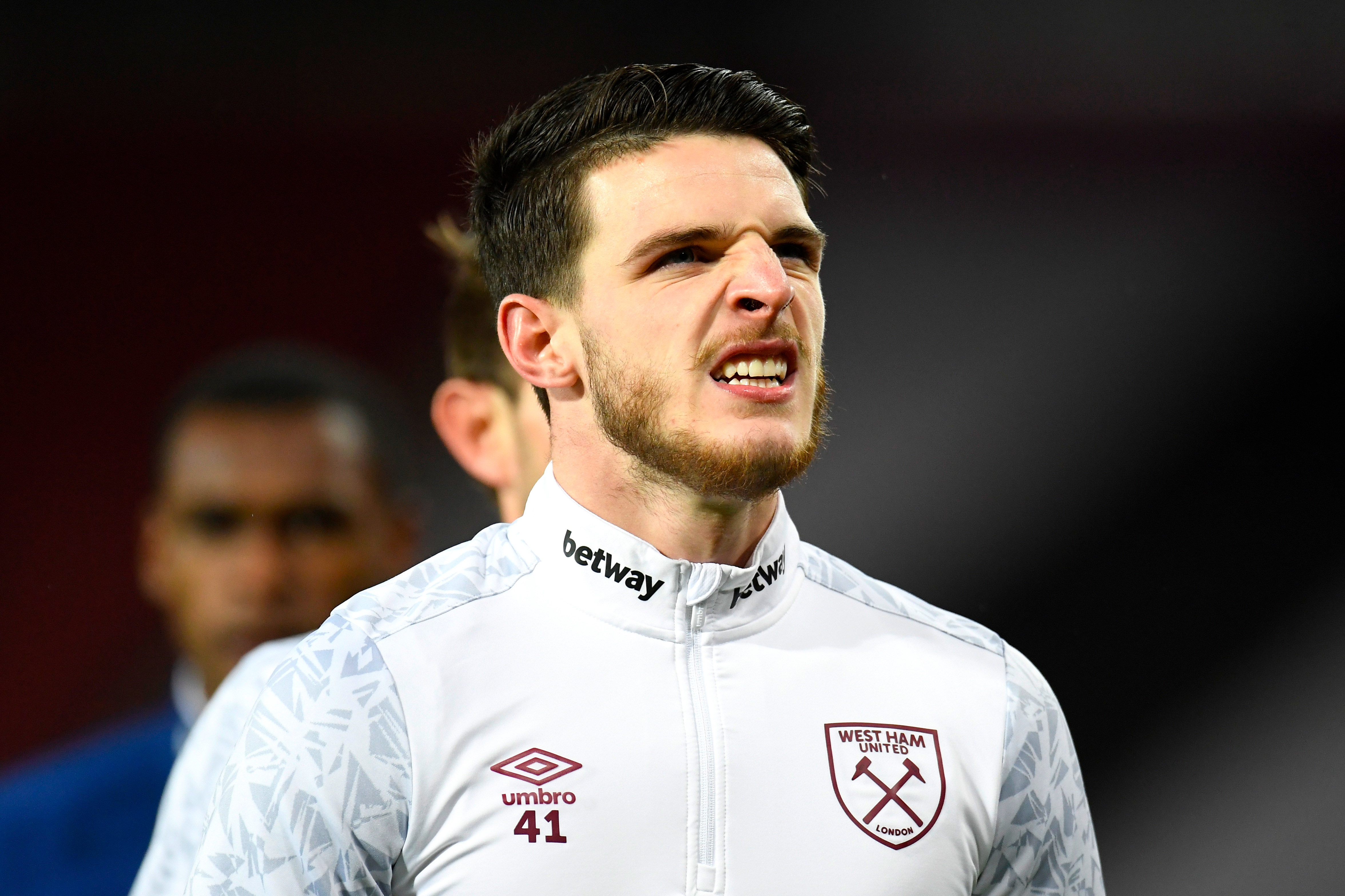 Declan Rice injury: West Ham midfielder vows to be ‘back in no time’ after starting rehab on knee issue