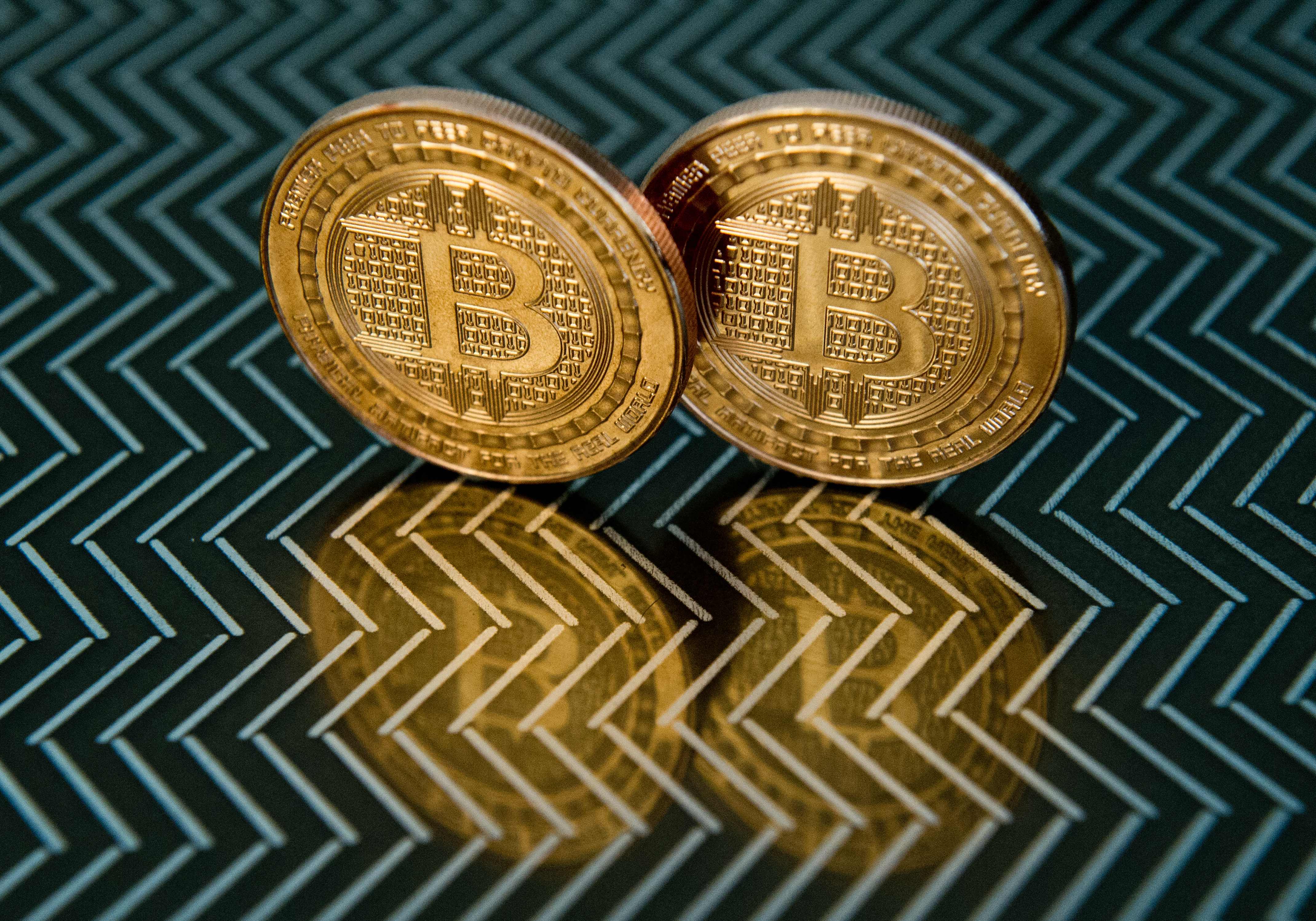 FILES-US-AUTOMOBILE-TESLA-BITCOIN