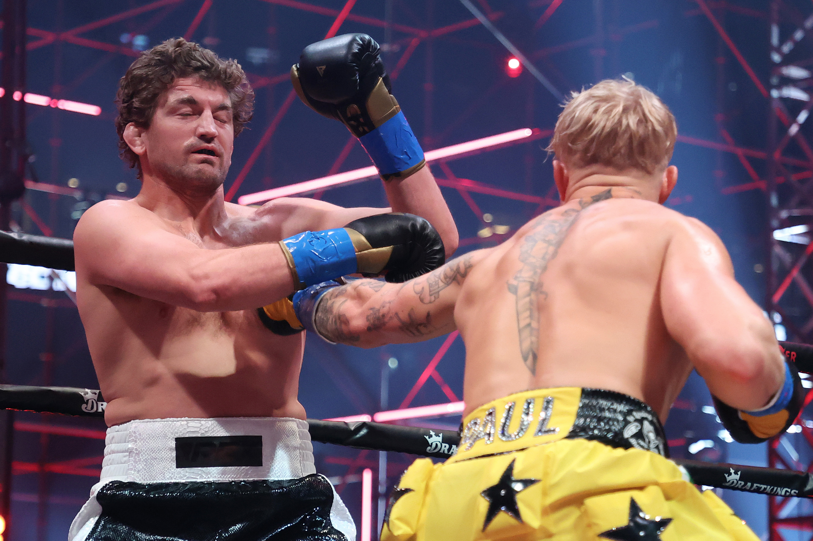 Ben Askren reacts to Jake Paul knockout loss with two-word tweet: ‘Sorry world’