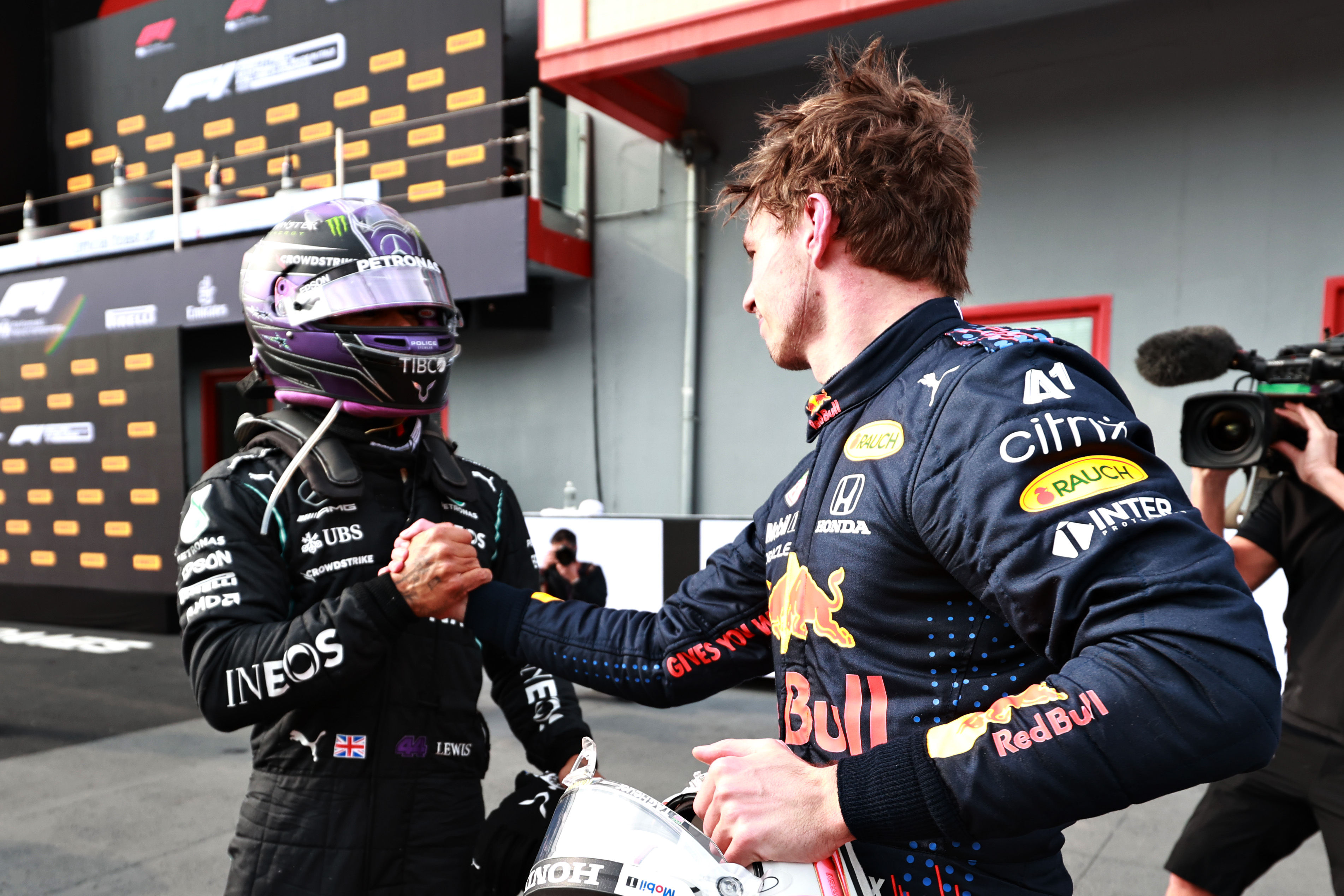 Lewis Hamilton expects F1 title race to go to the wire after losing Imola thriller to Max Verstappen