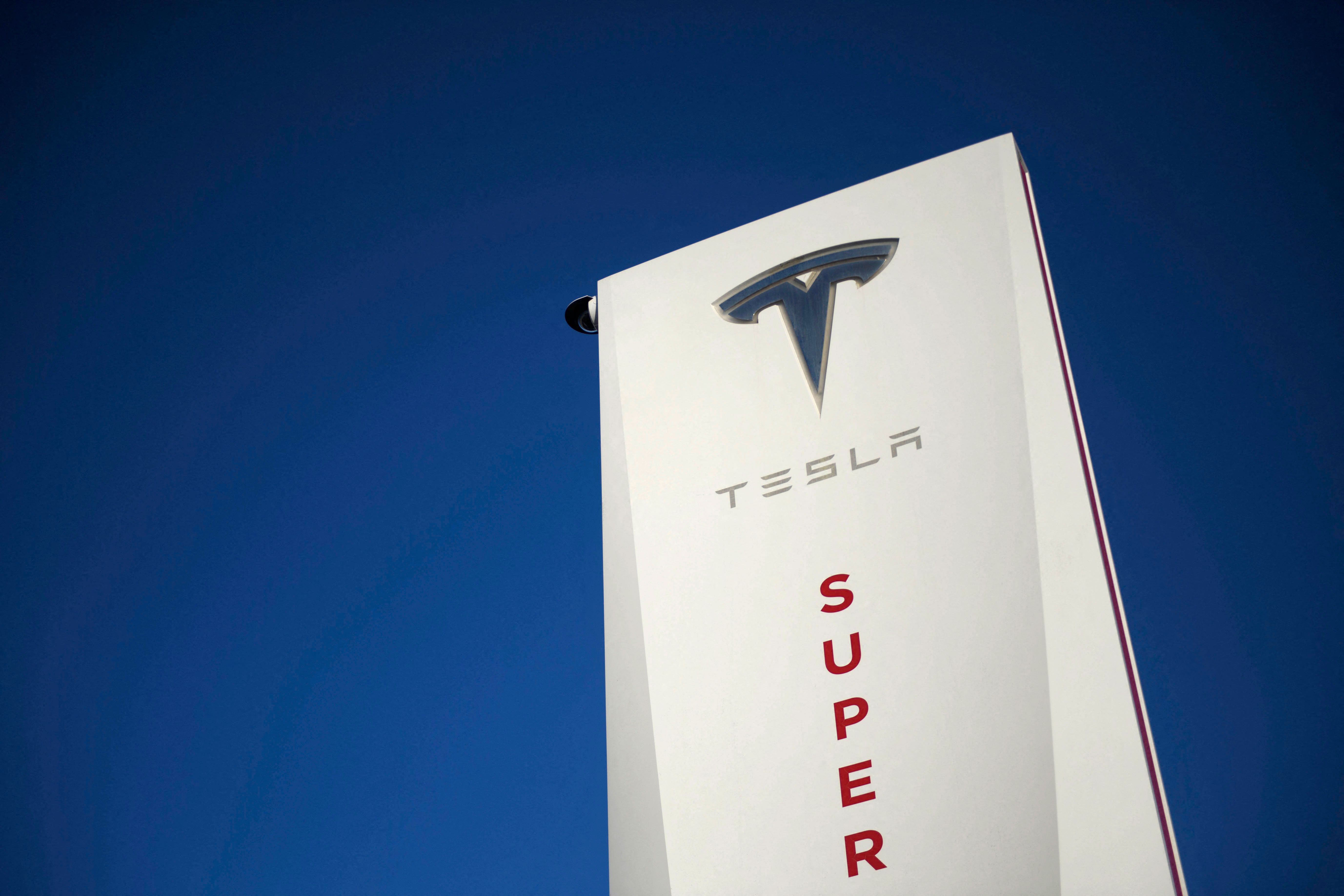 FILES-US-TESLA-automobile-accident