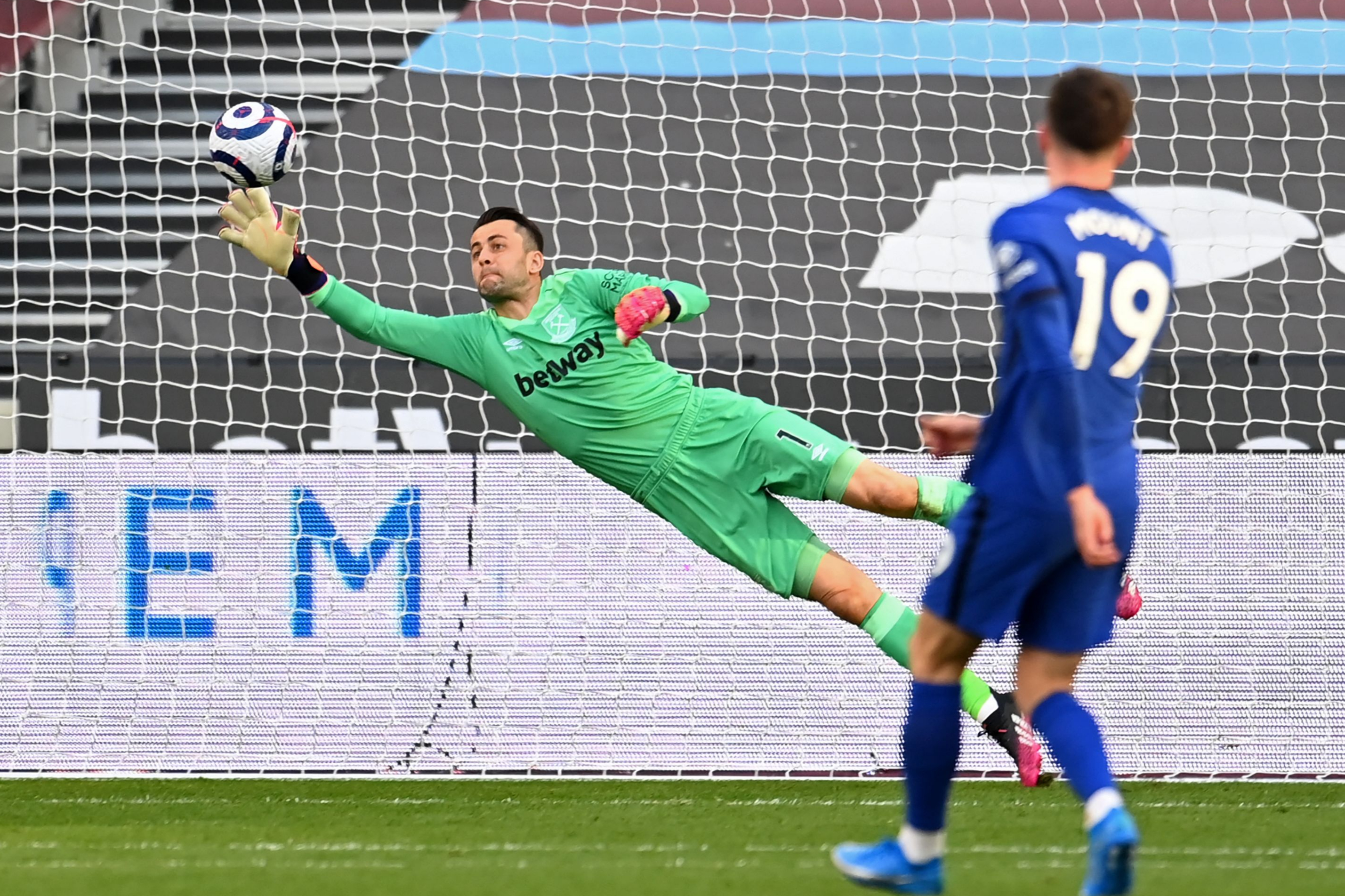 West Ham player ratings vs Chelsea FC: Tomas Soucek and Lukasz Fabianski impress but Hammers fall short